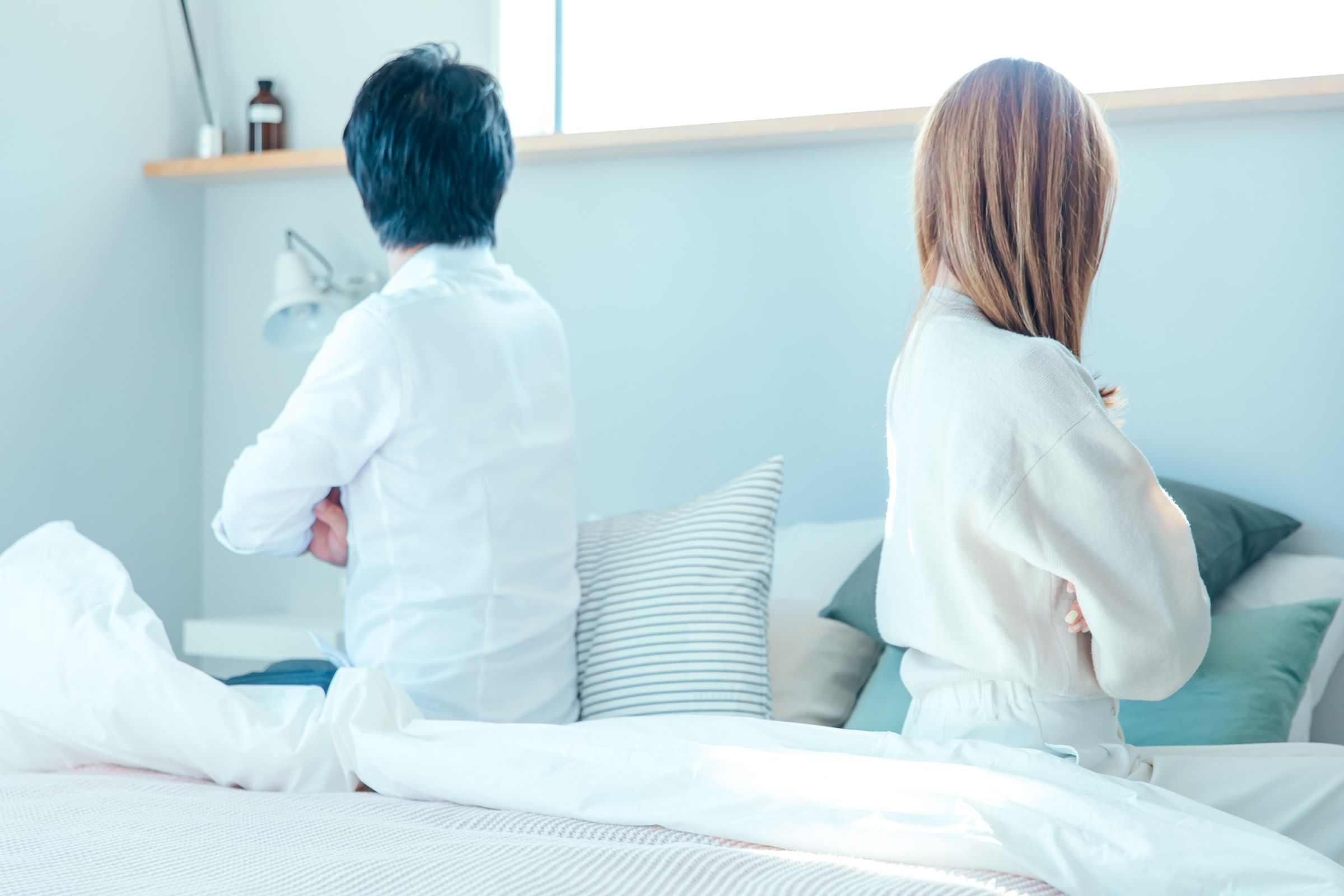 一名人妻出軌,跟老闆發生婚外情,還理直氣壯指責老公不能體諒她。(示意圖,photoAC)
