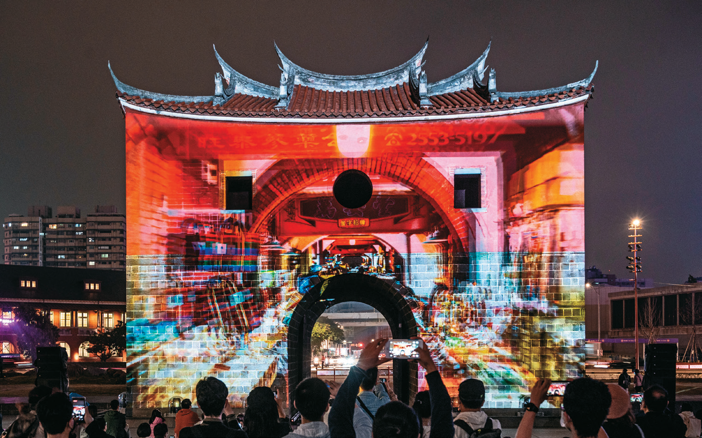 2024台北燈節將在臺北西區登場,北門展區將展演北門光雕。(資料照)