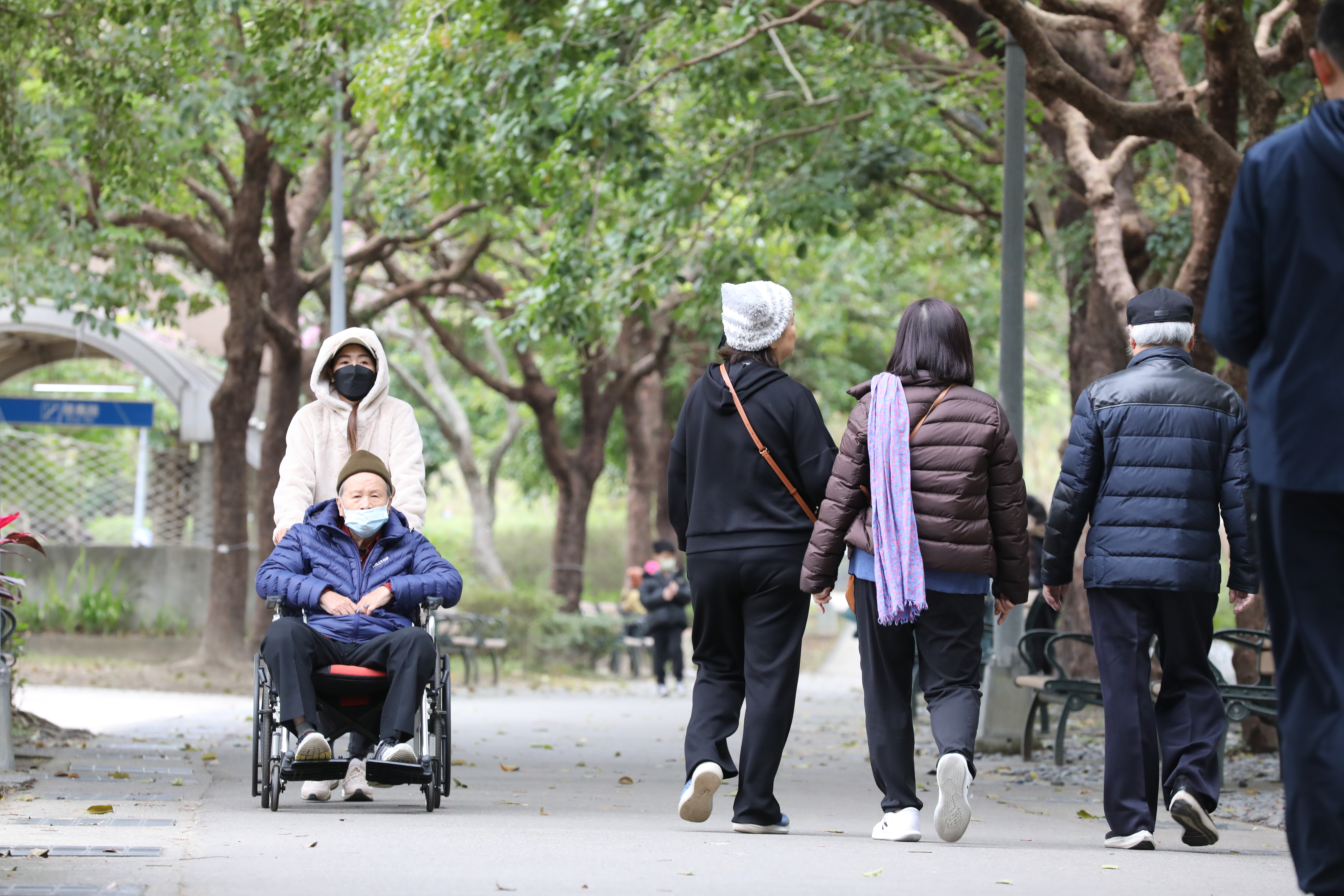 大陸冷氣團明晚南下，中央氣象署指出，北部低溫恐僅剩12度。（本刊資料照）
