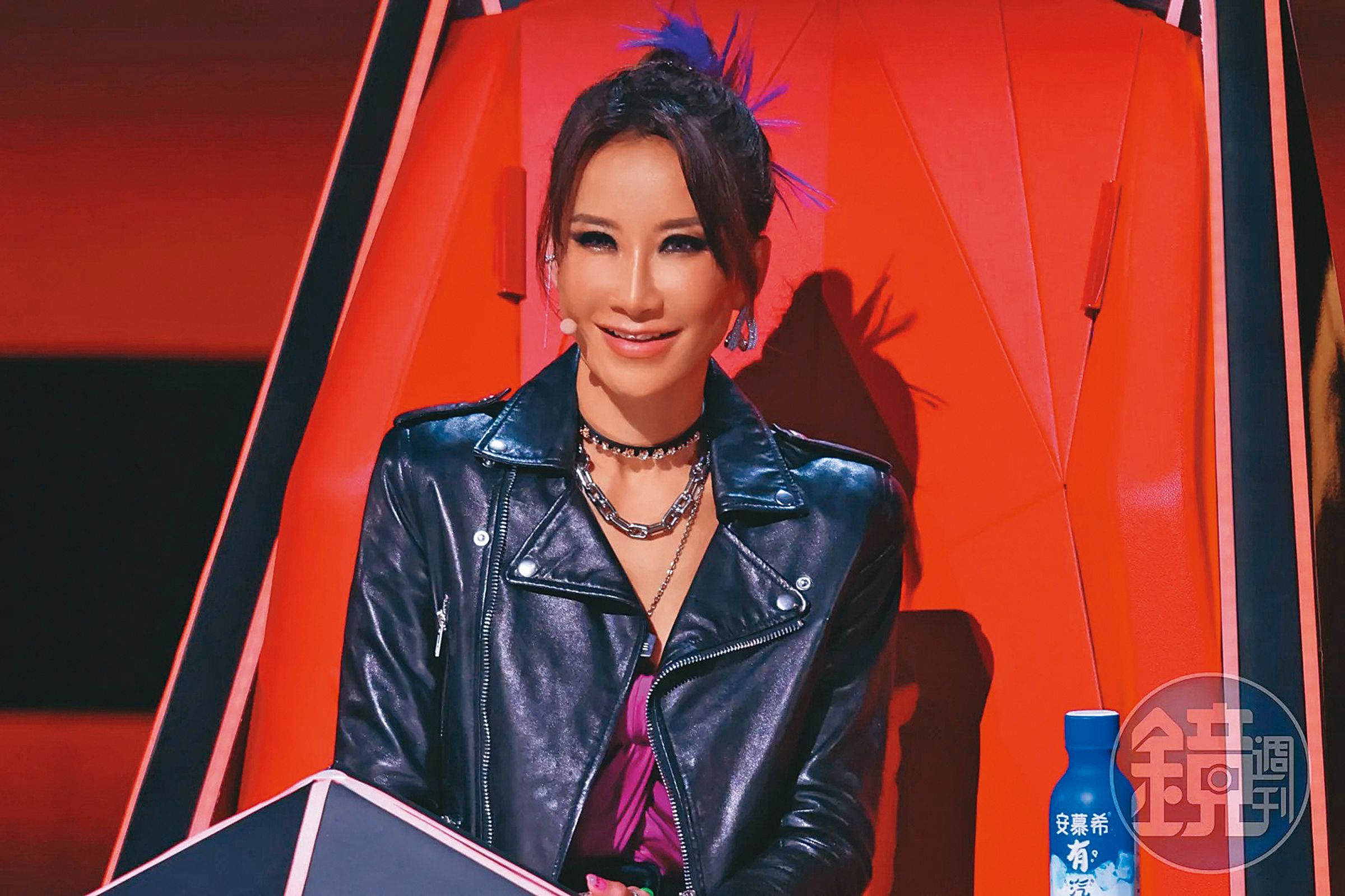 李玟家屬不滿Bruce多次外遇與「假富豪」傳聞，訃告措辭也被二姊Nancy當場打臉。（李玟微博）