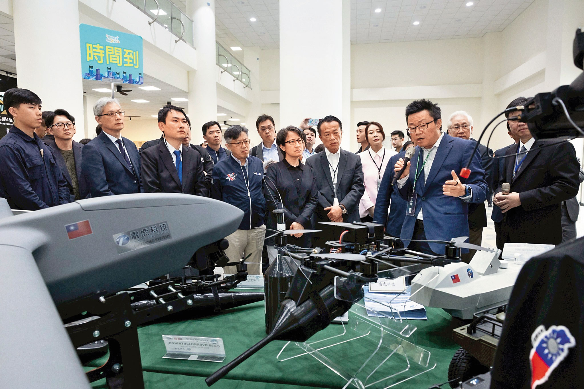 嘉義縣是無人機國家隊的重要發展基地。圖為副總統蕭美琴訪視亞創中心無人機國家隊。(總統府提供)