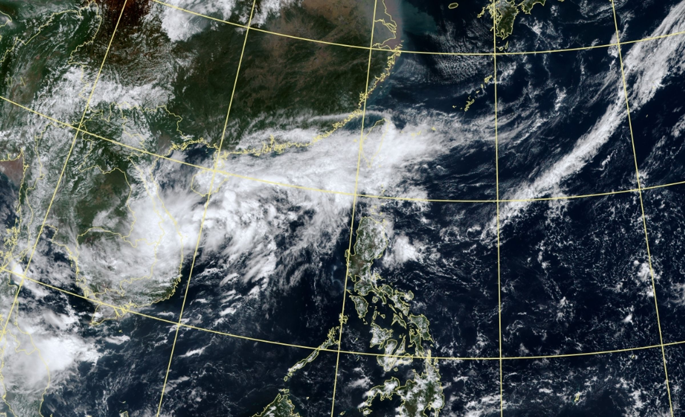 熱帶性低氣壓TD18今日生成,明天有機會成為今年第16號颱風「三巴」。(氣象署提供)