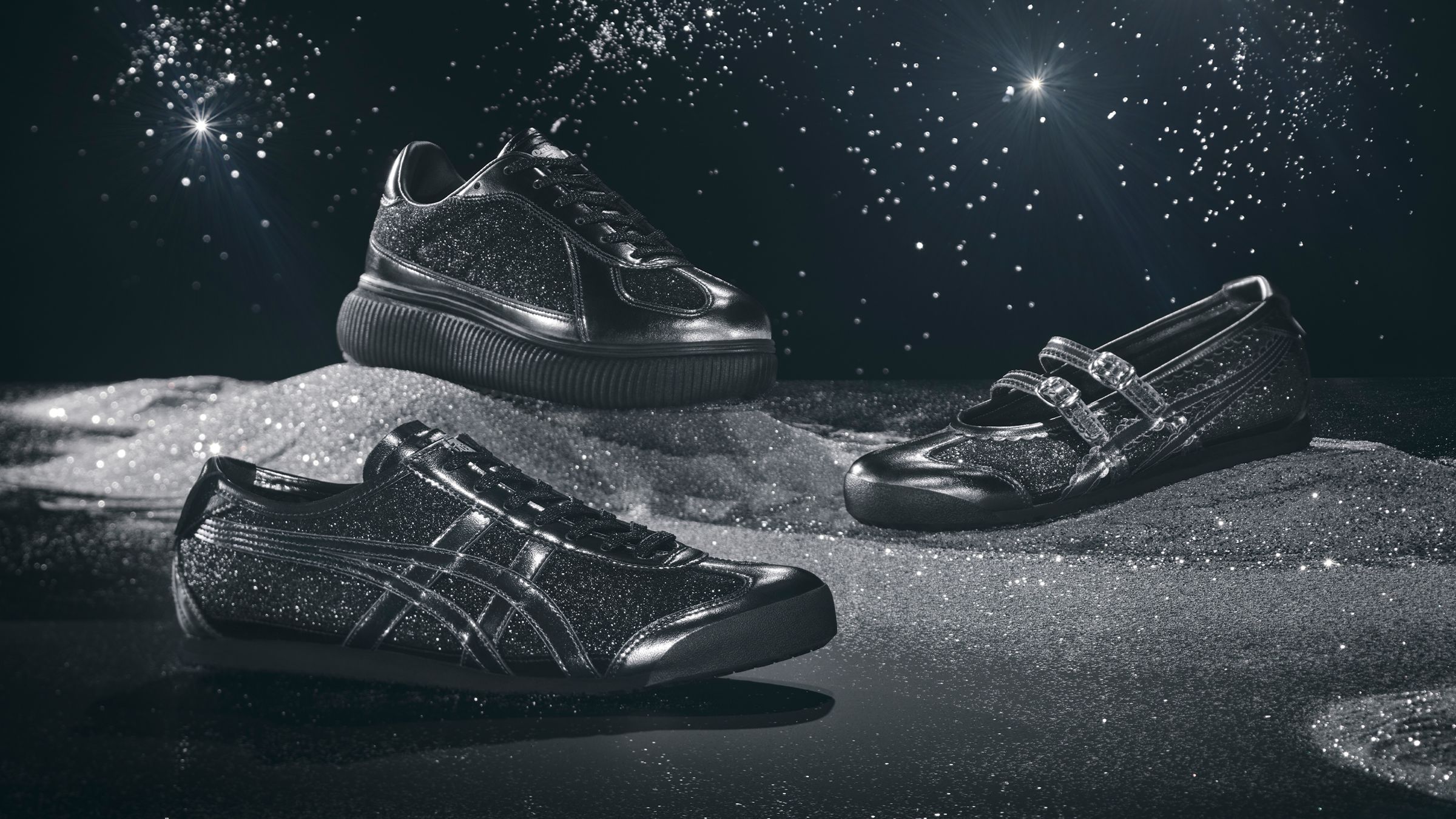 Onitsuka Tiger鬼塚虎推出HOLIDAY GLITTER PACK節慶限定系列。(Onitsuka Tiger提供)