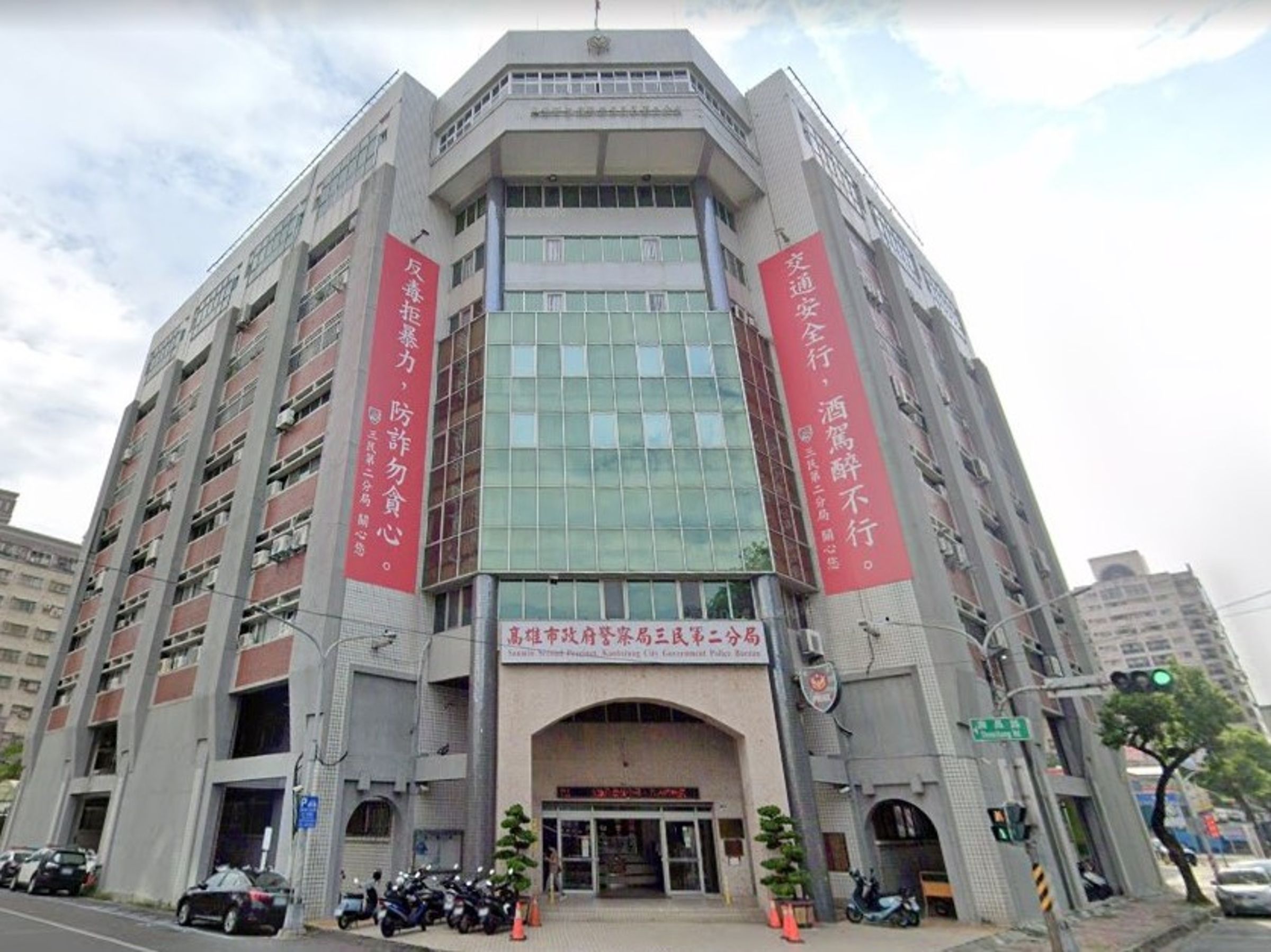 高雄市三民區大昌二路一處民宅9日晚間發生一起情侶死傷事件。(翻攝自Google Maps)