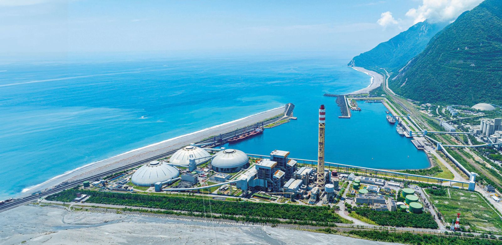 北東電網大危機3/綠能資優生的「煤炭拖油瓶」 台泥不用天然氣發電有苦衷