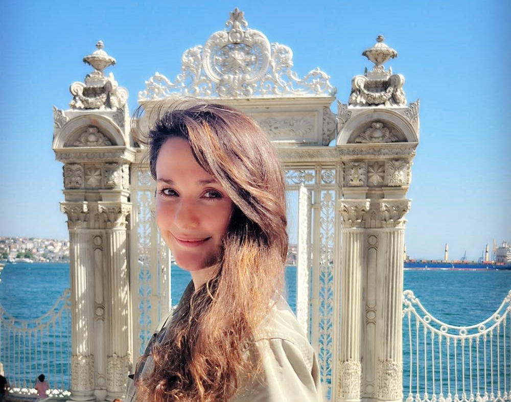  瑞莎因正向積極的良好形象，一度被列入綠營不分區立委討論中。（翻攝自瑞莎臉書）