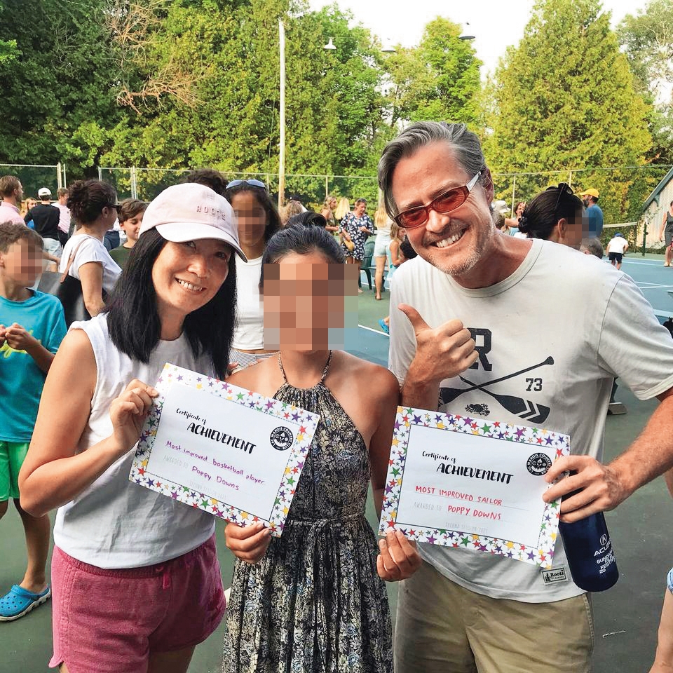 其實早在很久之前黃嘉千(左)與夏克立(右)的婚姻就出了問題,但他們仍對外維持表面和諧。(翻攝自夏克立臉書)