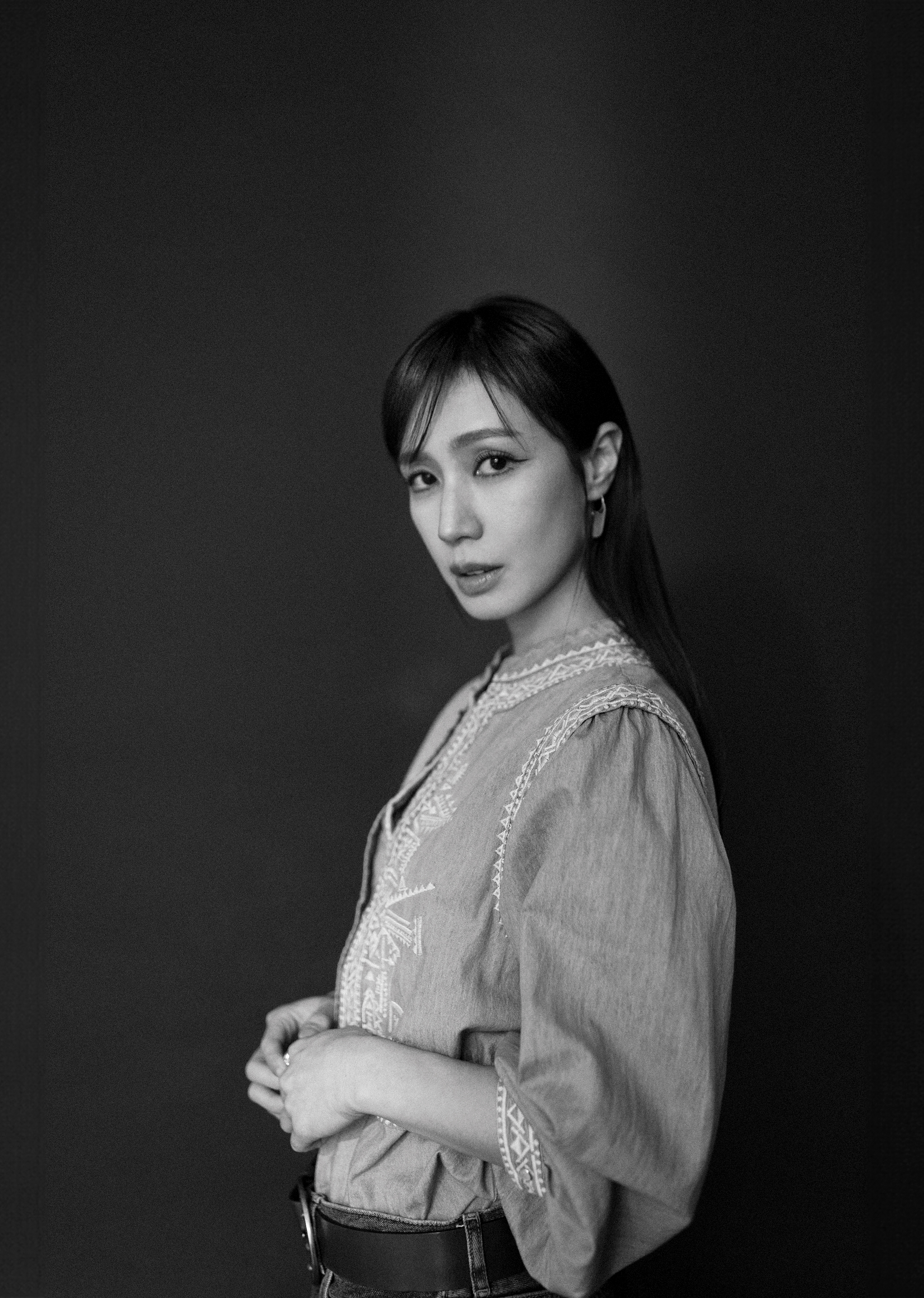 小薰很想演出精神分裂的角色，「為什麼一個人會有12種性格？這個人一定經歷了什麼⋯而且有時候我可以在演戲跟角色當中，去修補我心裡面的黑暗面。」