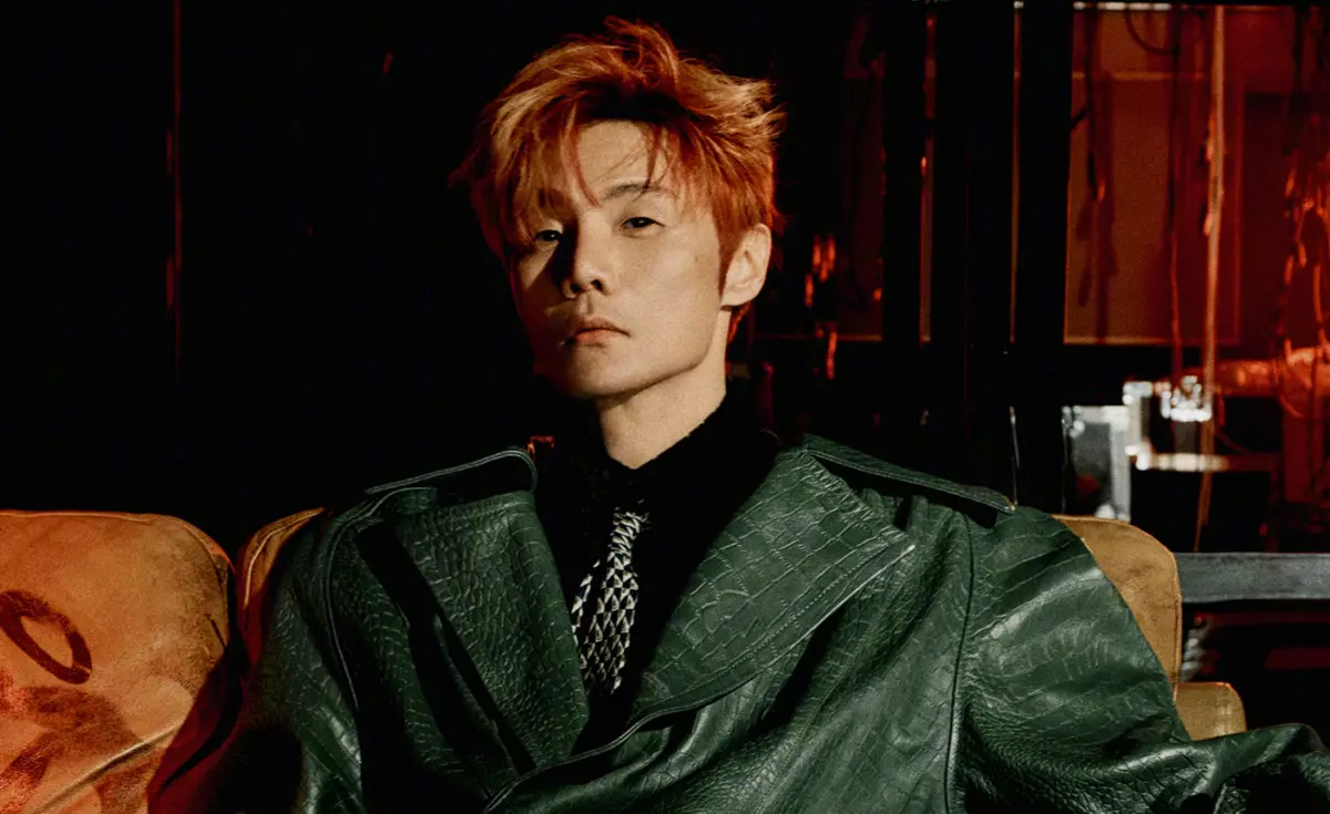 〈小眼睛〉與平井堅作品相似度極高，李榮浩雖承諾負責，但後續爆出的誠信問題引發更大爭議。（翻攝自微博）