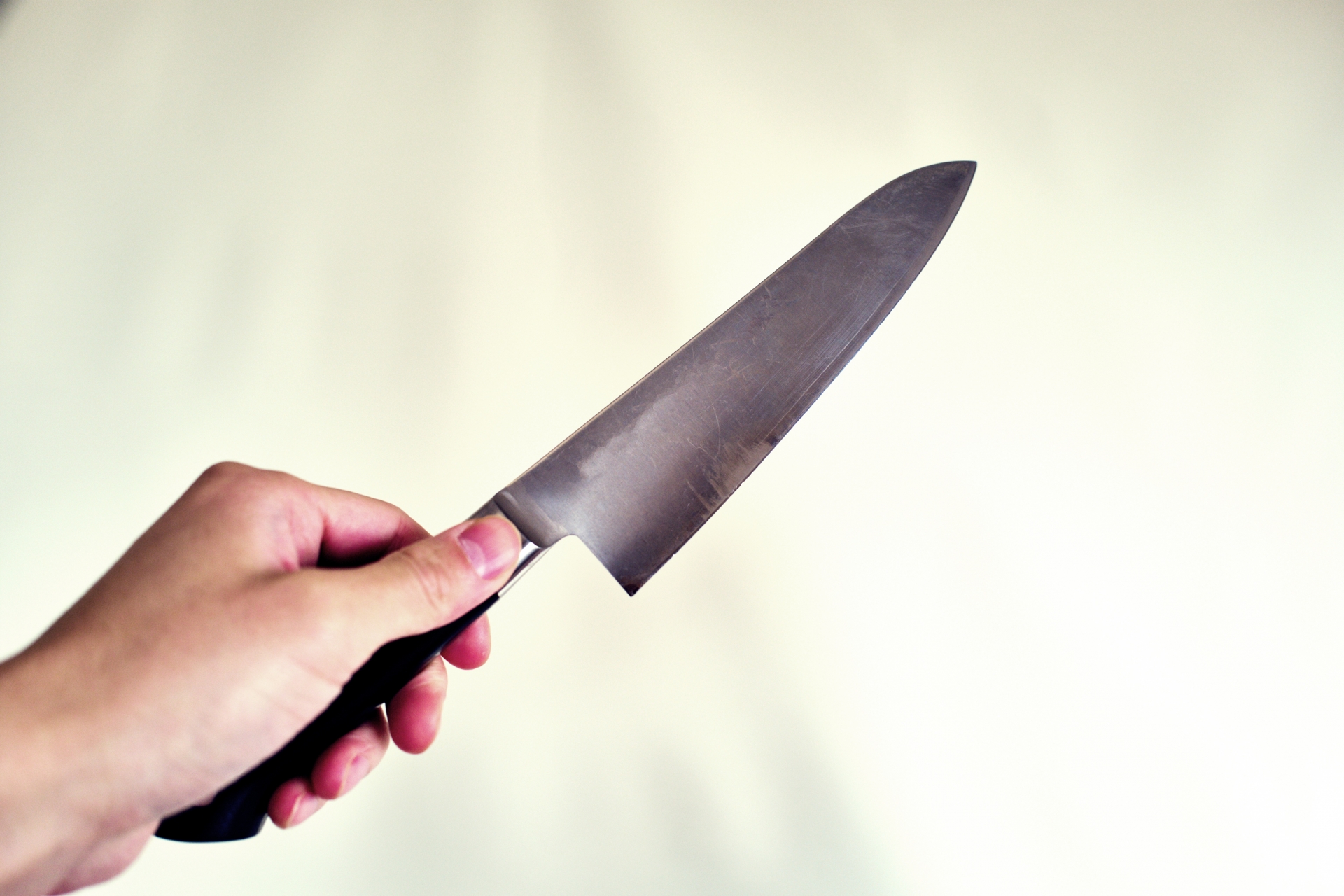 淡水一間裝潢行5日發生命案，案情峰迴路轉，先是老闆替兒頂罪被揭穿，又爆出還有一名員工涉案。（示意圖，photoAC提供）