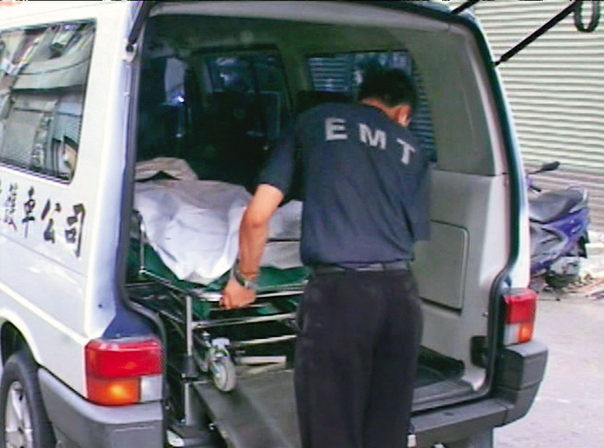 年輕駭客潘覺凡破解消防系統之後，將民眾死訊等報案個資轉賣給特定殯葬業者牟利。示意畫面，圖非當事業者。（東森新聞提供）