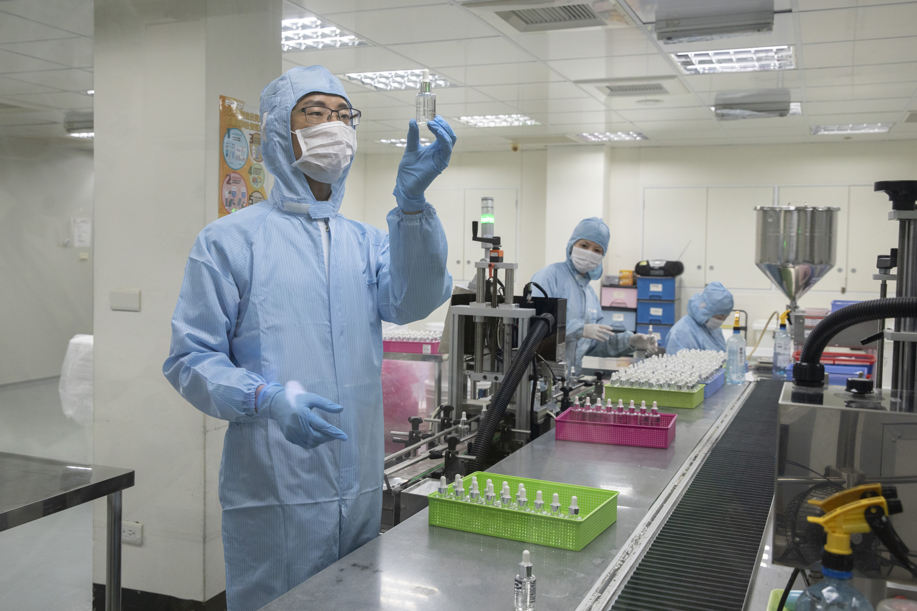 德典生技是台灣唯一擁有自家工廠的醫美保養品業者,還幫不少同業代工。