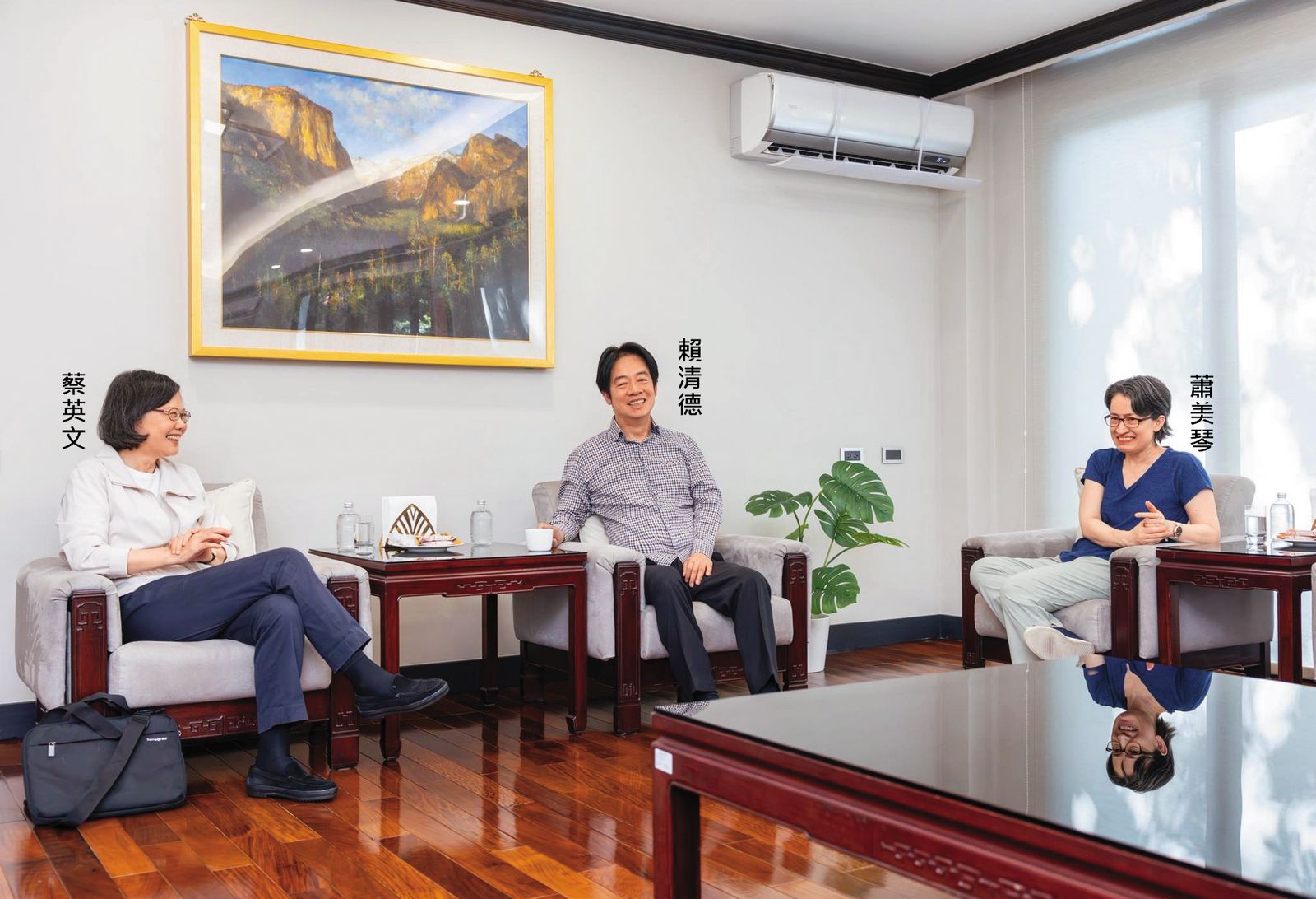 823投票後，蔡英文到總統官邸探視賴清德，展現黨內團結氣氛。（翻攝蔡英文臉書）