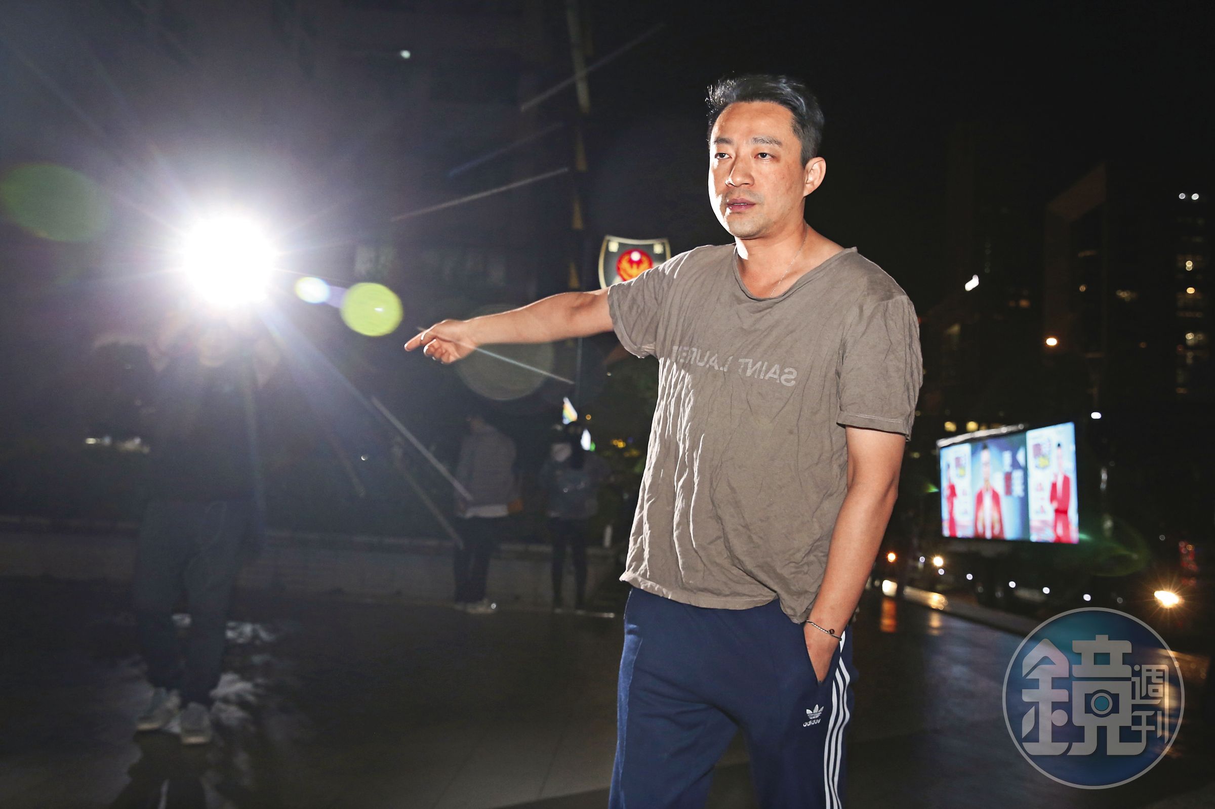 去年3月,喝醉的汪小菲擅闖大S家,並且舉報她長期濫用藥物,當時保母還急搶手機滅火,警告「等你清醒就知道。」