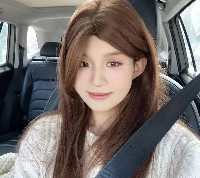 中國抗癌網紅千千24日凌晨病逝,年僅25歲就離開人世。(翻攝自微博)