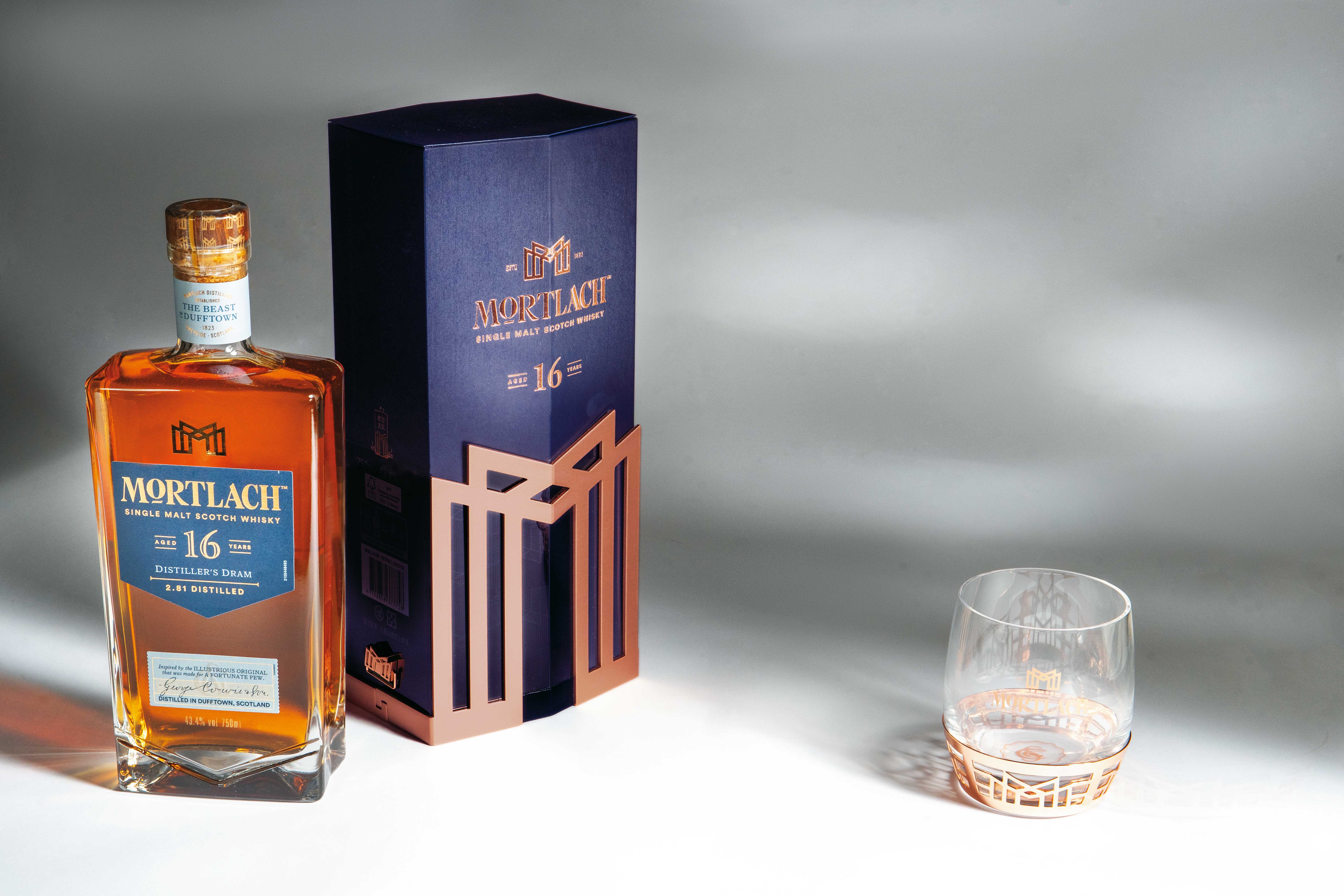 慕赫16年「奢金典藏版」單一麥芽蘇格蘭威士忌。