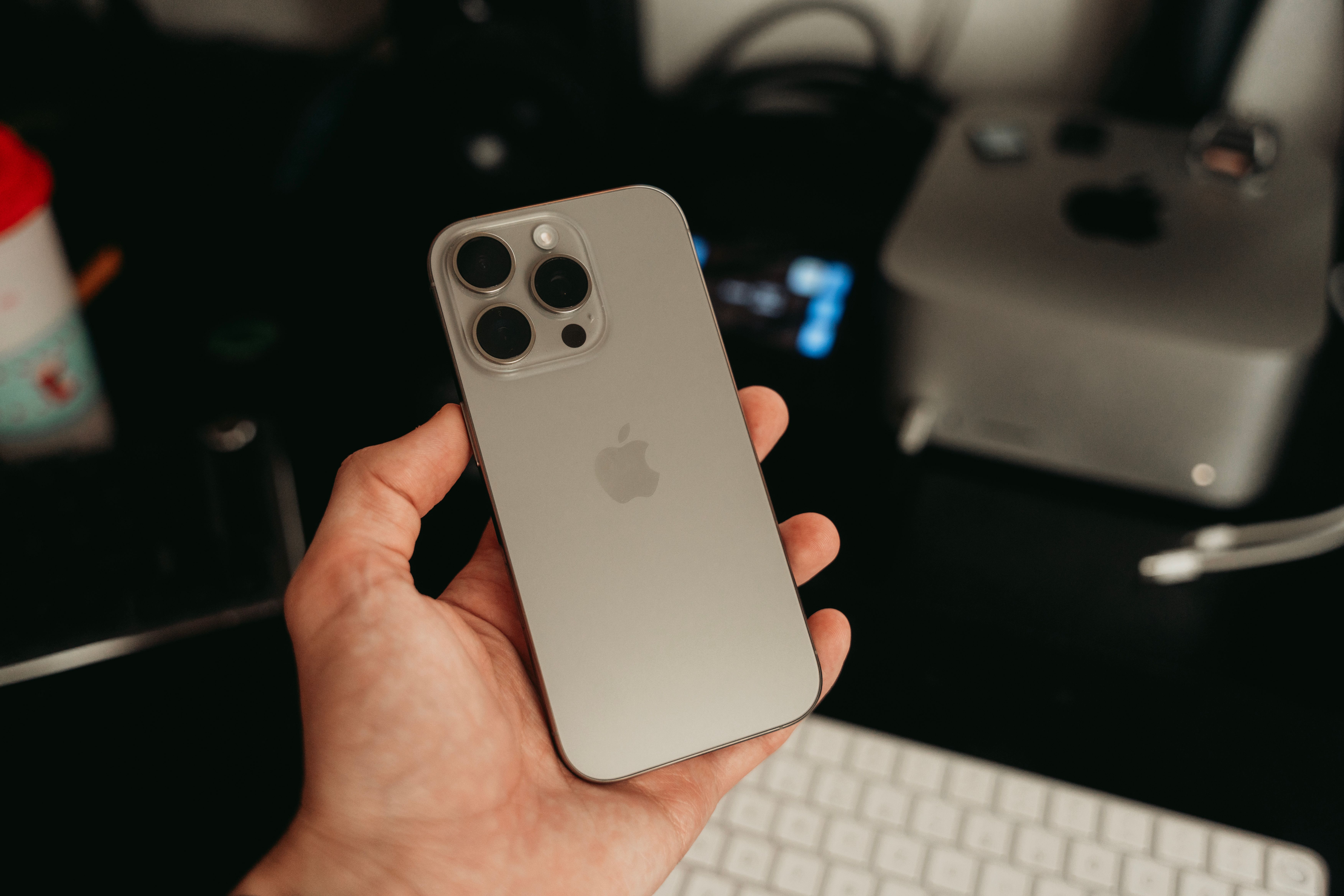 iPhone狂發燙耗電怎麼辦？網瘋傳開啟「1隱藏設定」秒降溫　他揭背後技術原理