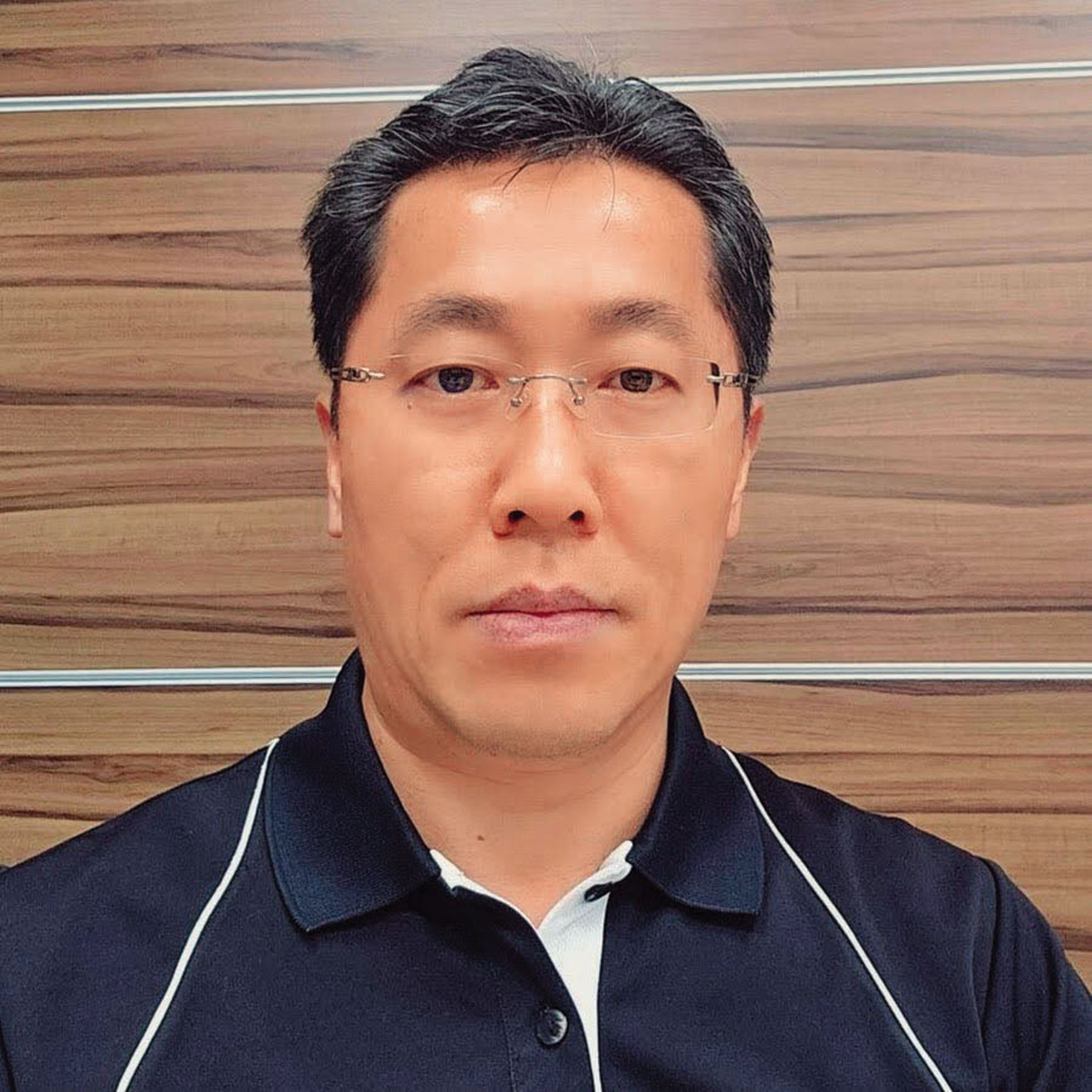 美超微台灣區業務經理張瑞滄是盜賣輝達晶片共犯,一併遭美方起訴。(翻攝X)