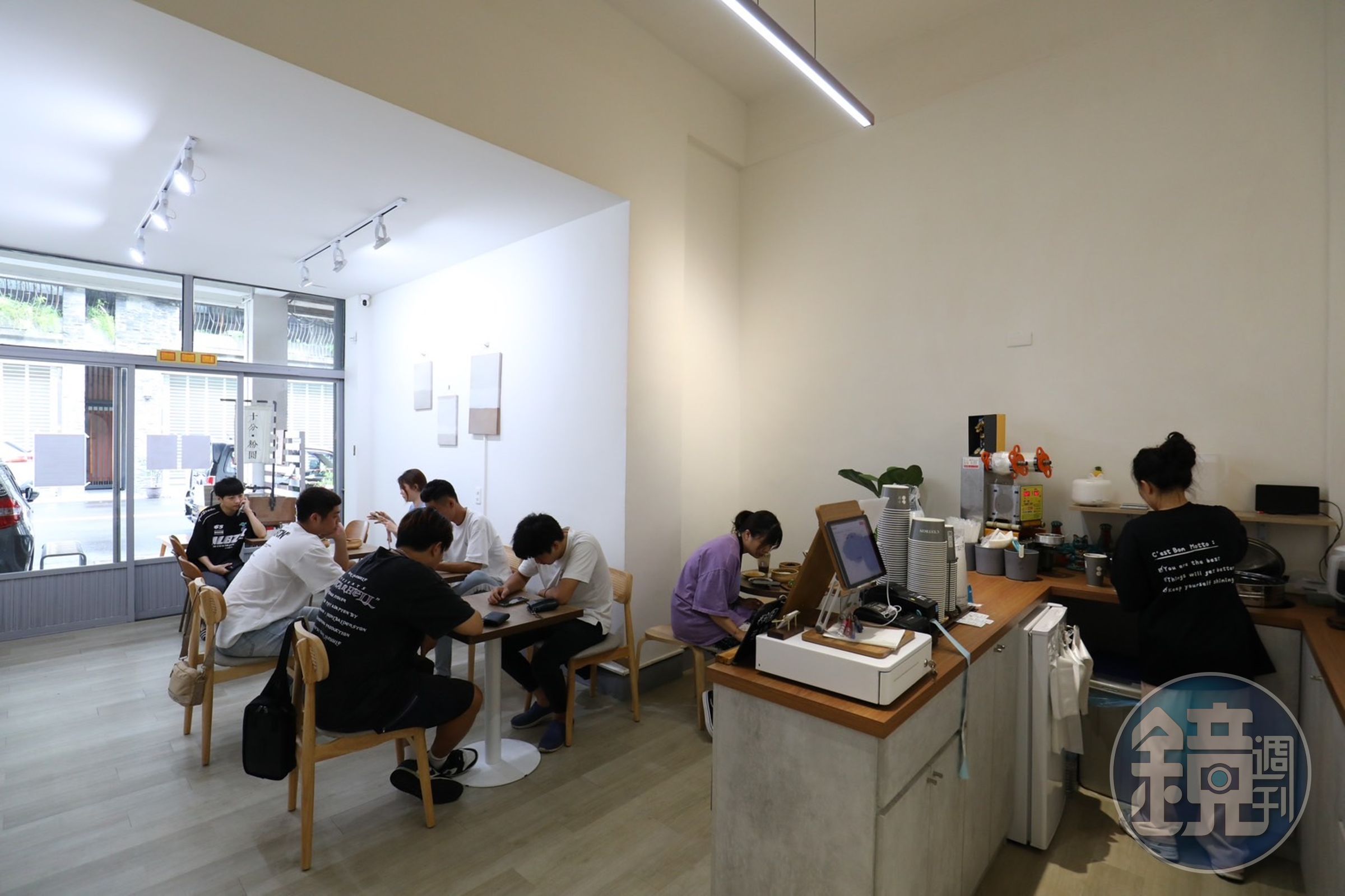 店內空間頗為寬敞,讓客人可以在舒適的空間中來一碗豆花、甜品。