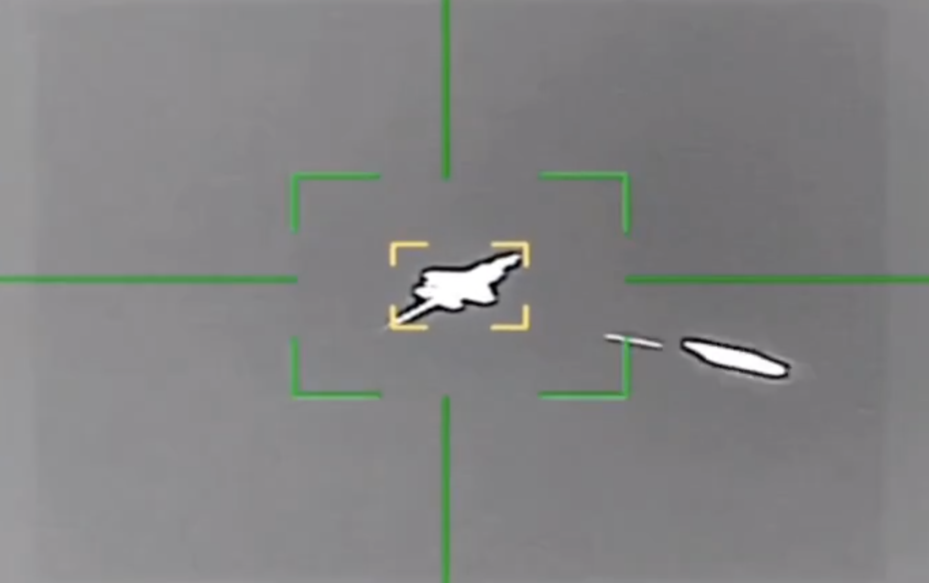 IRNA公布一段美軍F‑35戰機遭鎖定擊中畫面，此畫面曝光引發熱議。（翻攝自X平台@IrnaEnglish）