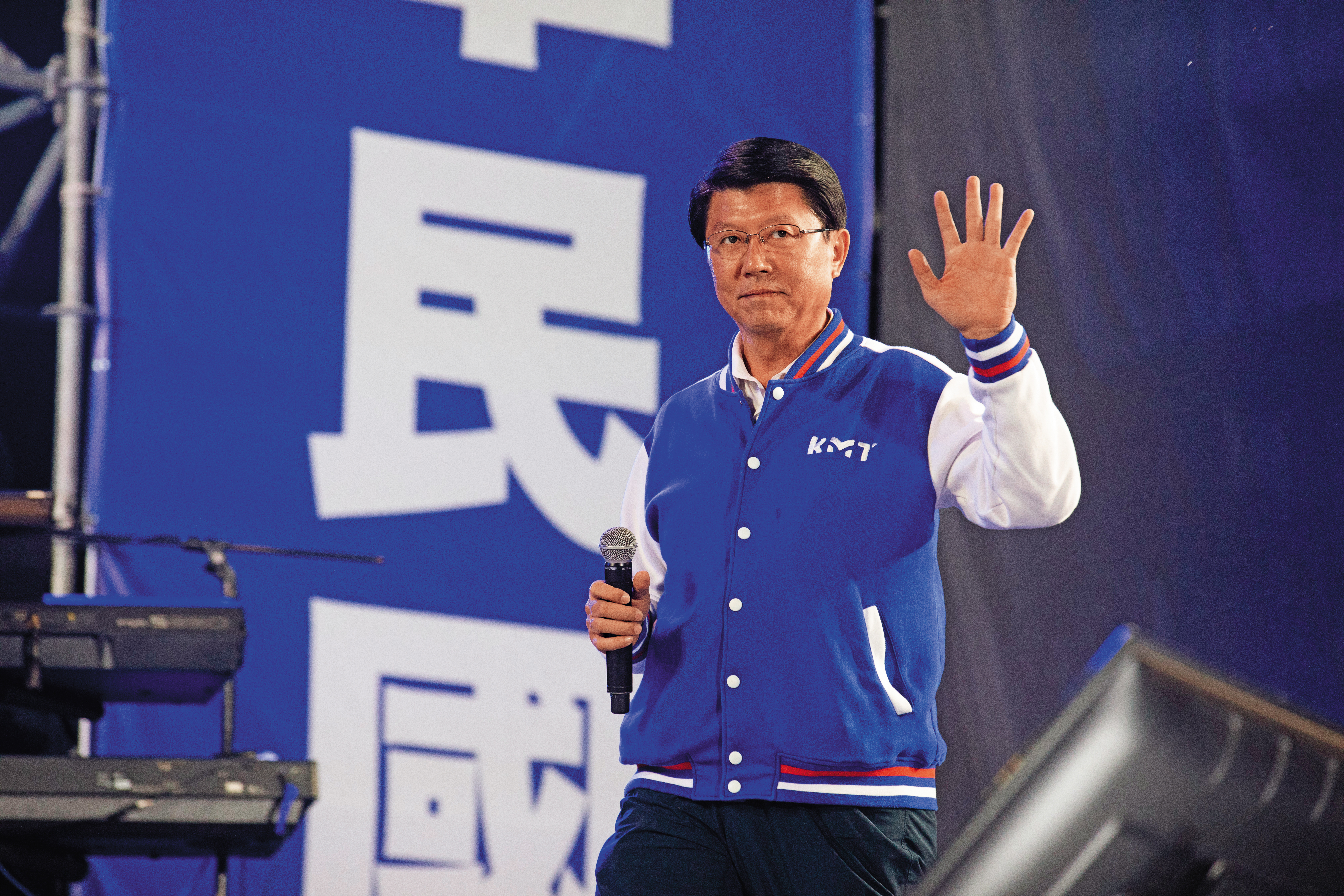 徐巧芯、謝龍介、羅智強被視為藍軍「戰神級」民代，言行十分搶鏡。