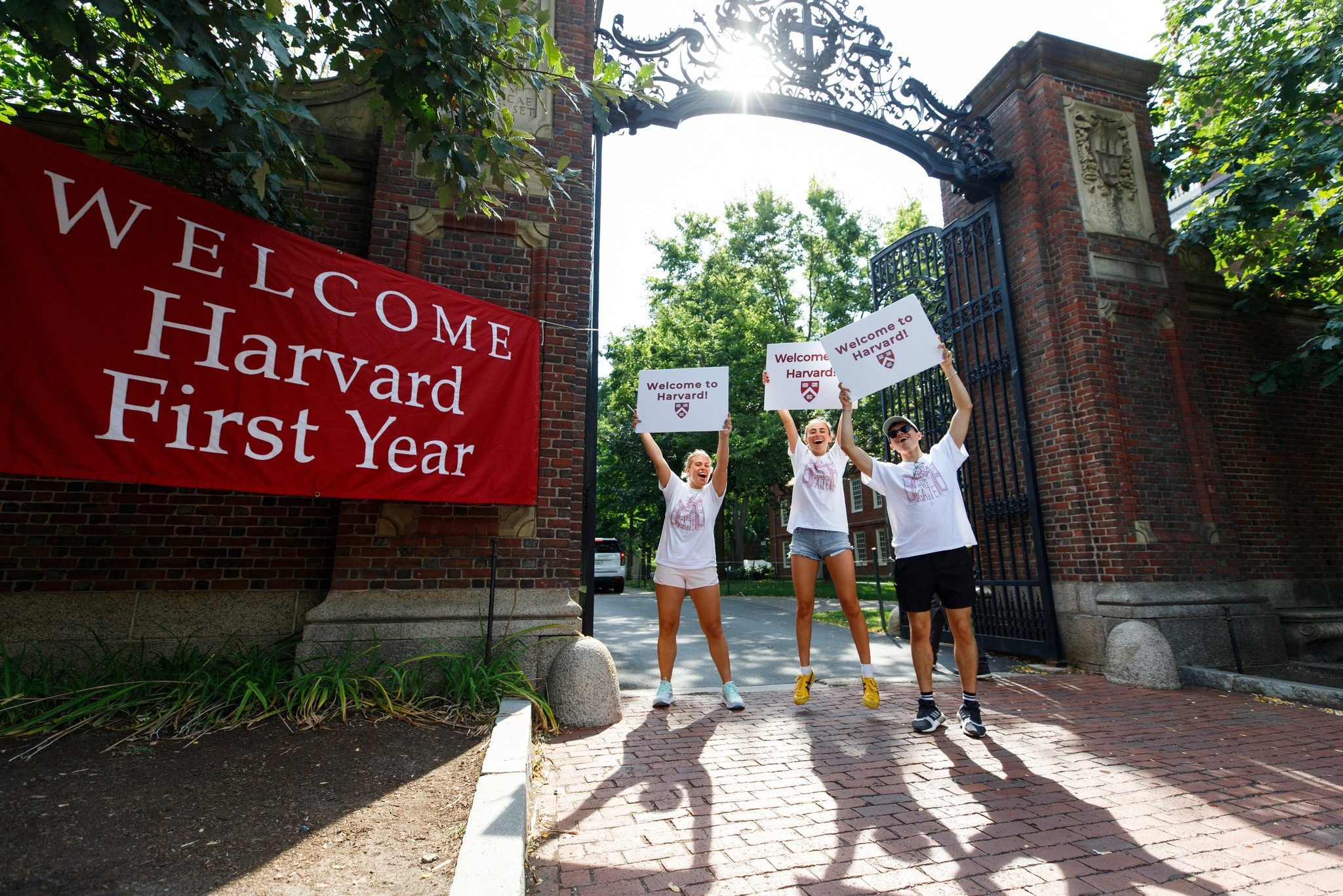 哈佛大學最新校內報告顯示，超過60%的哈佛大學生成績是A，而20年前僅約25%。示意圖非當事人（翻攝自Harvard University FB）