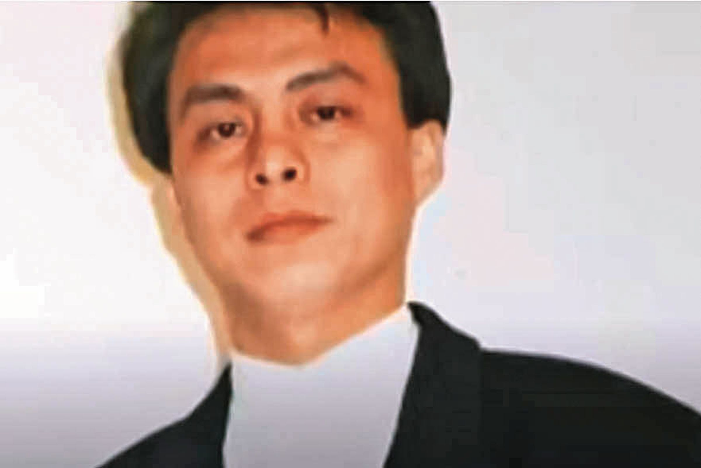 藍文仲（圖）因為弟弟的關係，升遷受影響，但他毫無怨恨。（翻攝畫面）