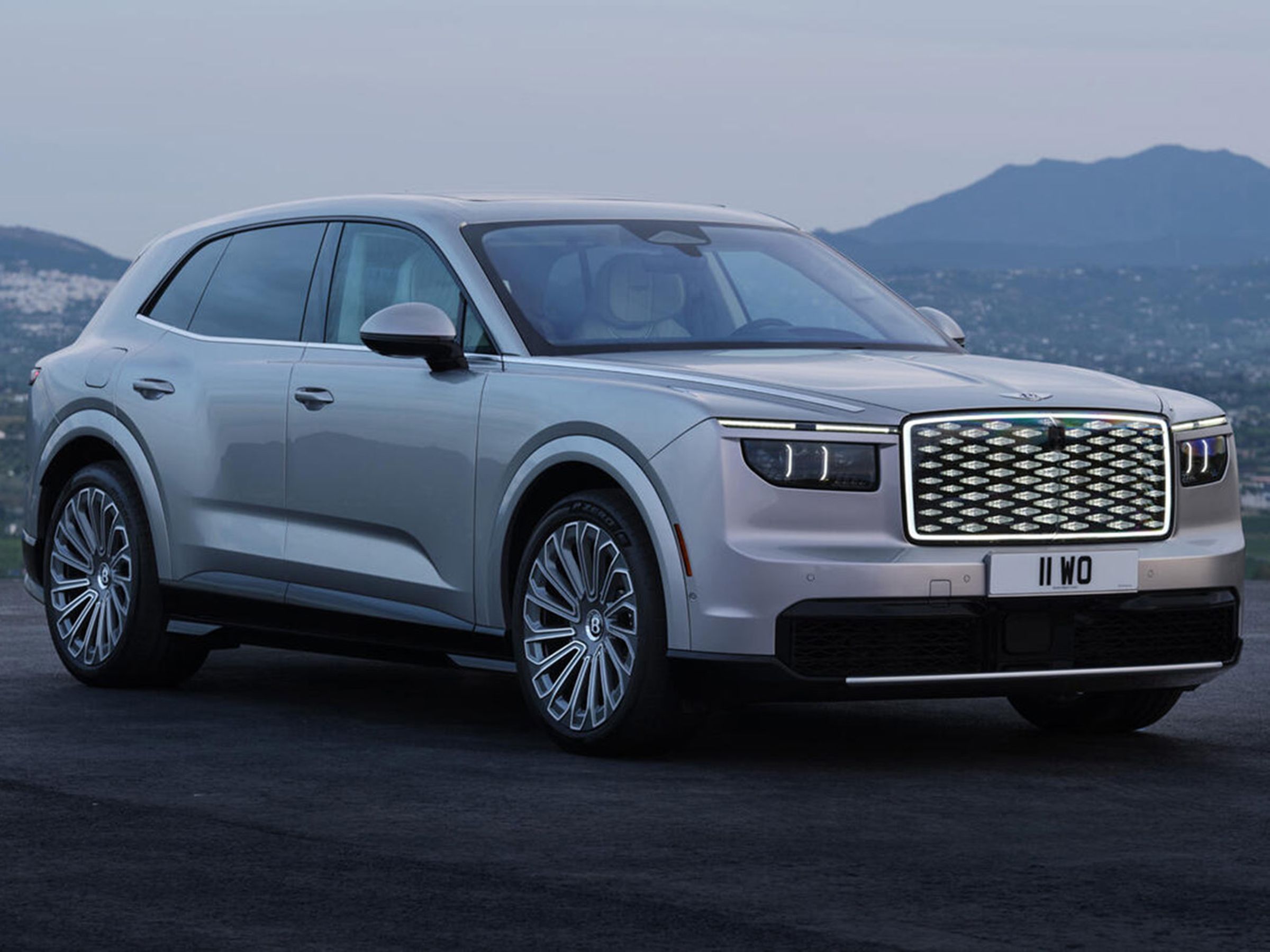 Torcal 不只是 Bentley 第一款純電車,更肩負著替品牌開啟新世代產品設計與科技方向的任務。