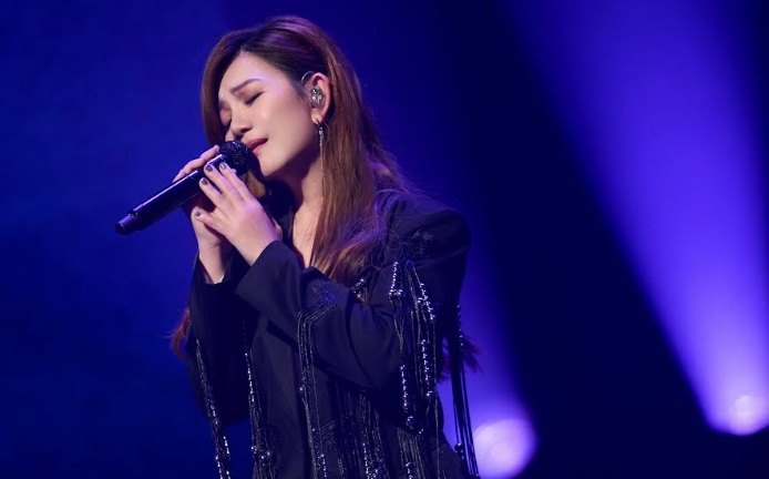 情歌天后梁靜茹一向以實力著稱，竟因為外型遭攻擊。（梁靜茹工作室）