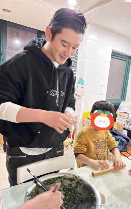 與前妻Angelababy生有一子「小海綿」，但黃曉明不只一次表示還想生個女兒。（黃曉明工作室）