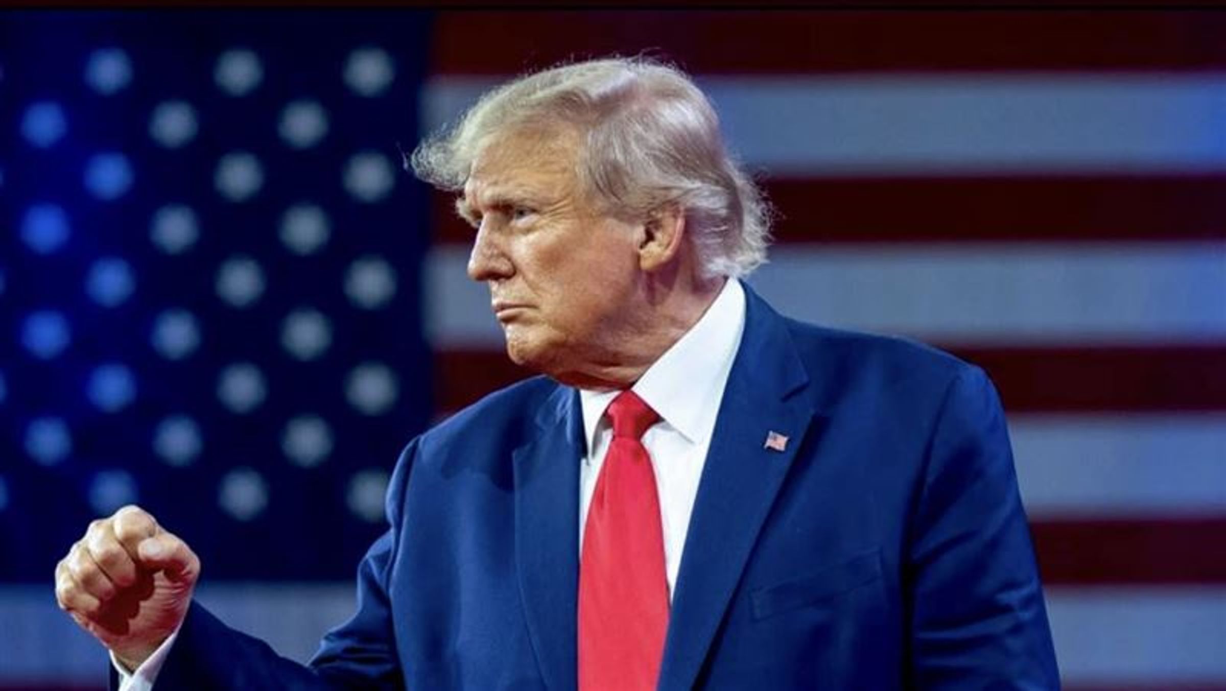 川普於上月14日舉行戶外造勢時被槍擊暗殺。（翻攝自Donald J. Trump粉專）