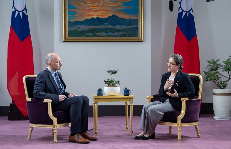 副總統蕭美琴接受「挪威國家廣播公司」專訪。（翻攝自總統府官網）