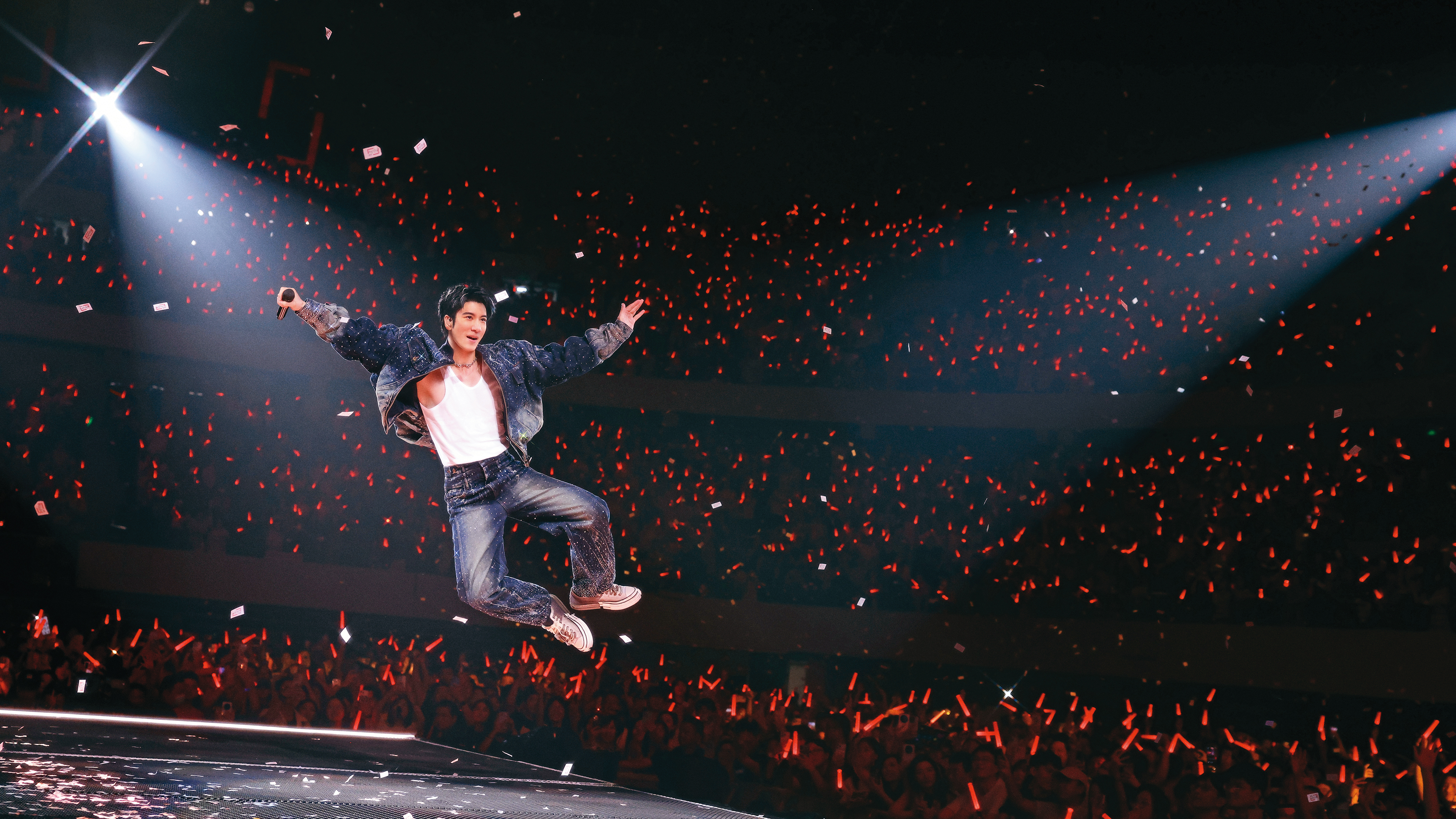 王力宏「最好的地方」演唱會，以高強度唱跳和充滿活力的舞台表演著稱，被歌迷視為高水準的視聽享受。 （西東音樂提供）