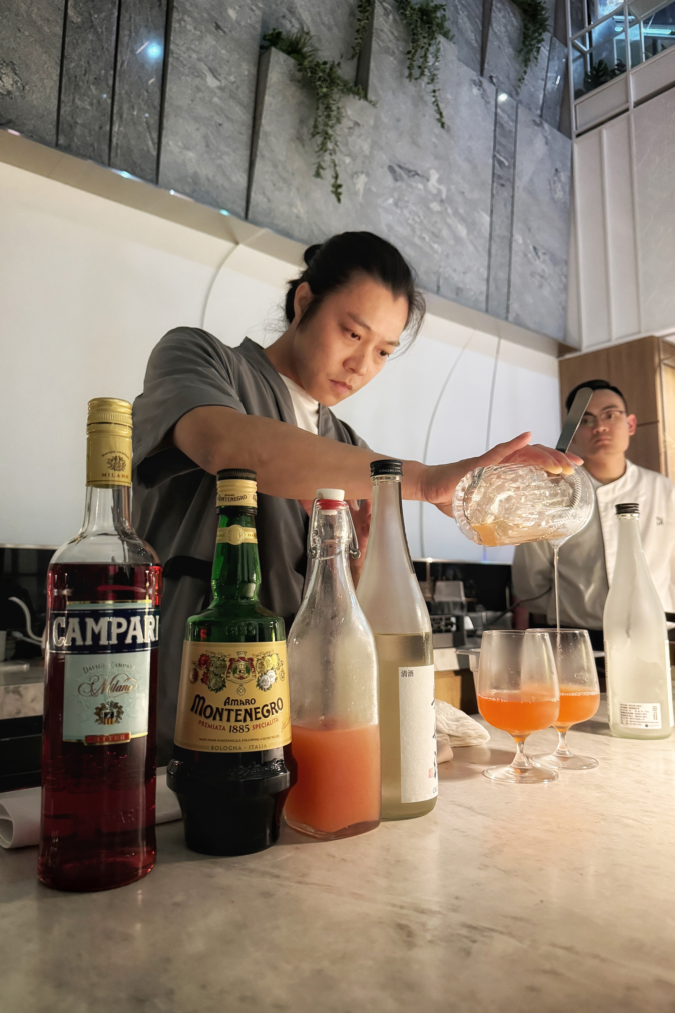 餐酒會邀請到「丘香」主理人小邱使用「奧丹波新春槽場荒走」調製雞尾酒。