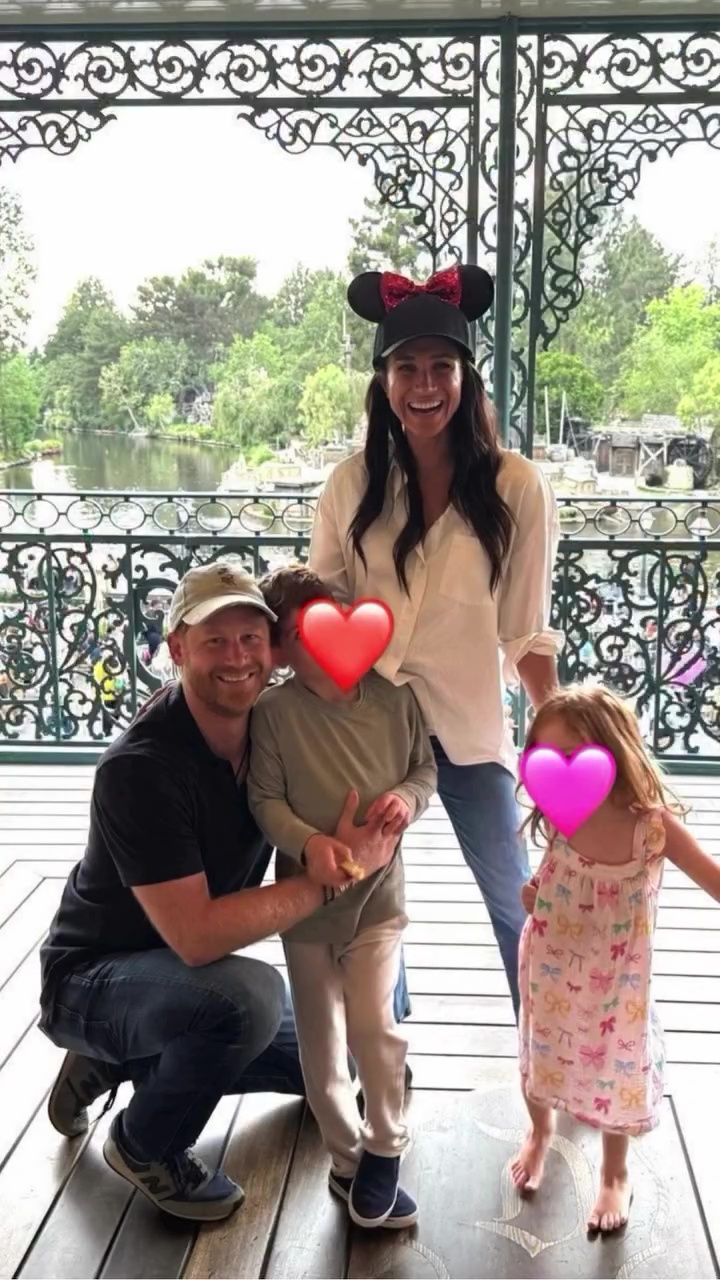 哈利和梅根曾帶孩子們去加州迪士尼樂園玩。（翻攝meghan IG）