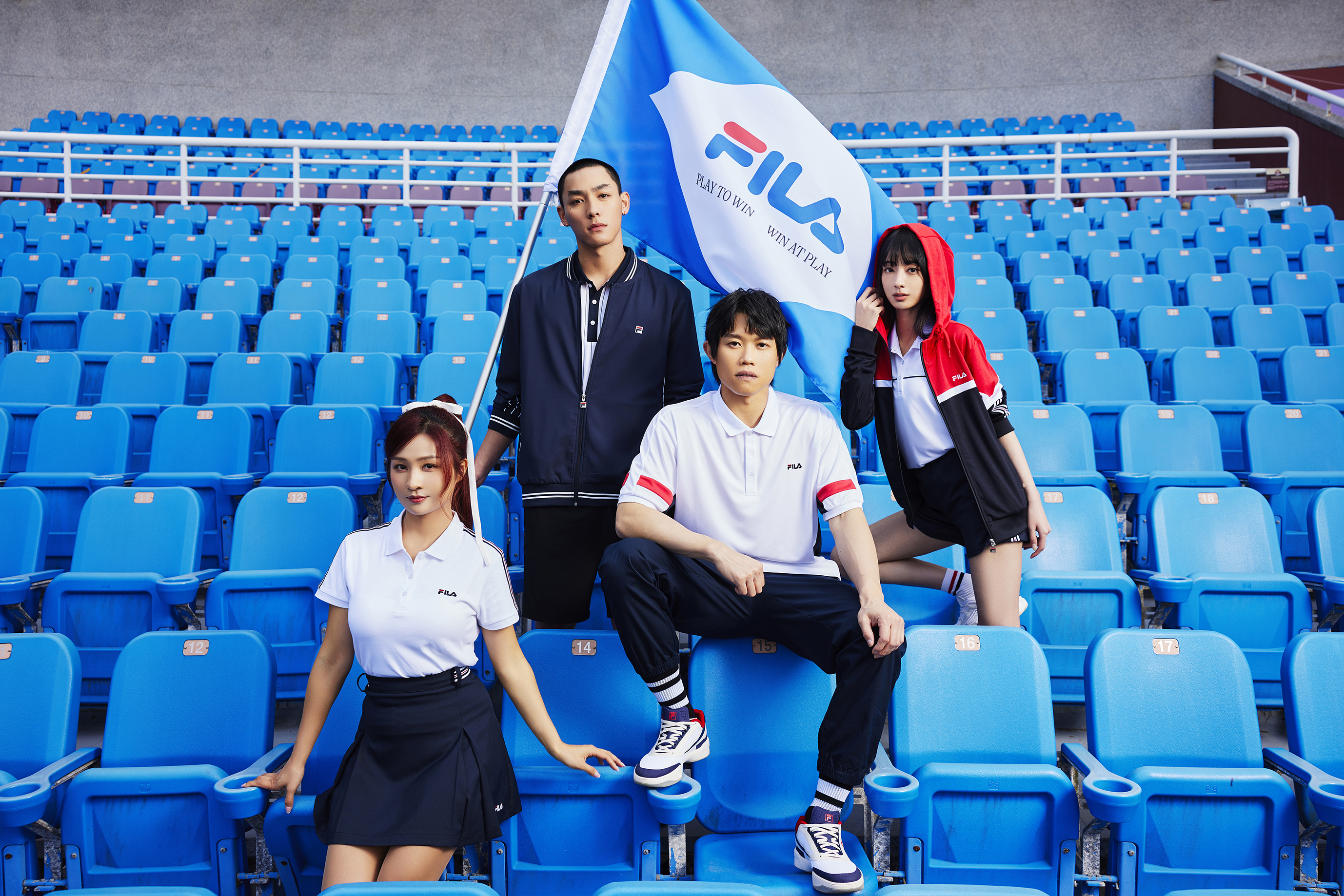 嘎琳、小紫和世界棒球12強冠軍球員陳冠宇、陳晨威，受邀組成「FILA TEAM」。（FILA提供）