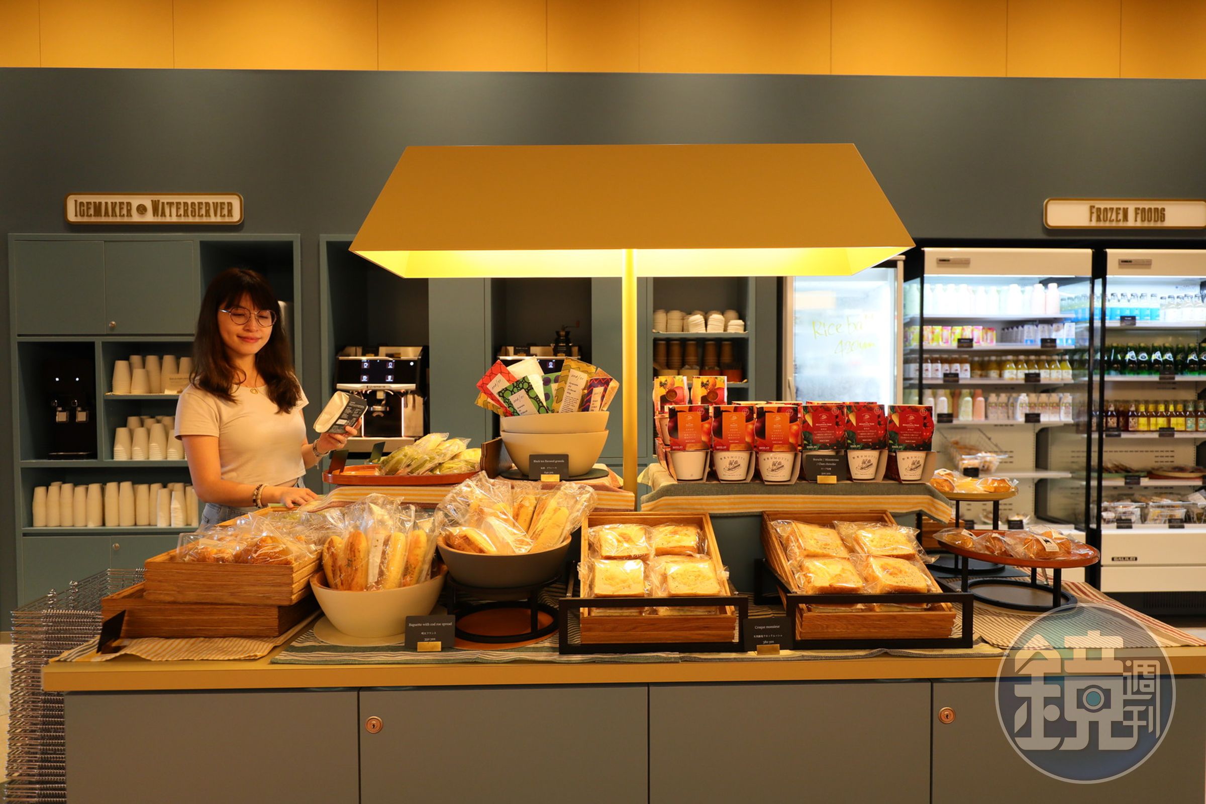 24小時開放的「Food & Drink Station」提供麵包、小食或飲品。
