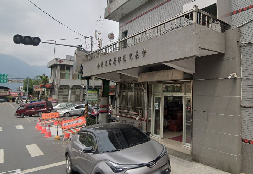 台中地檢署檢察官黃鈺雯偵辦南投縣信義鄉公所工程弊案，查出鄉代會主席李國源涉弊。（翻攝自google map）