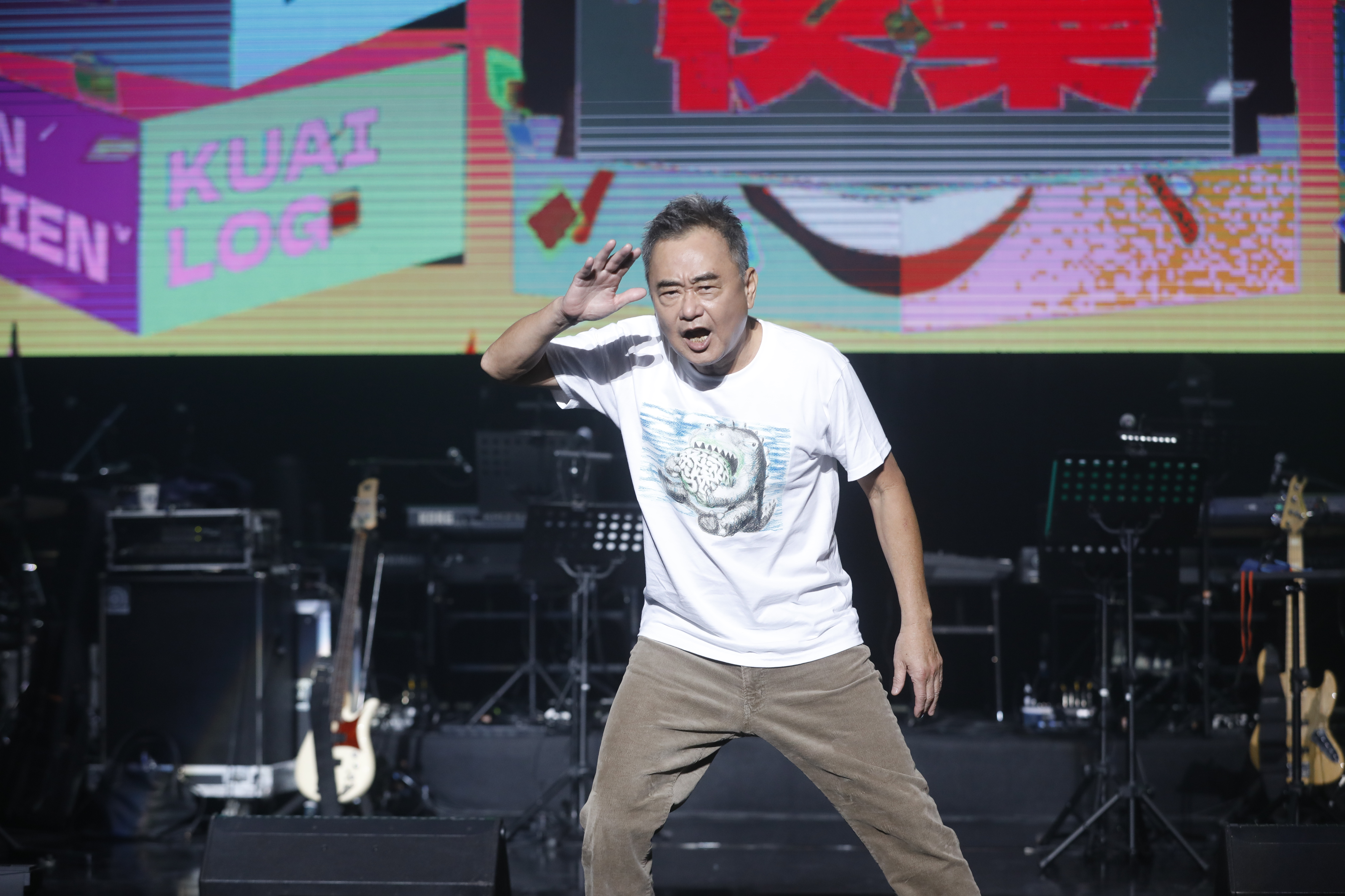 陳昇笑說蕭言中曾要他再唱20年，「他（蕭）現在連呼吸都懶，我還要唱嗎。」