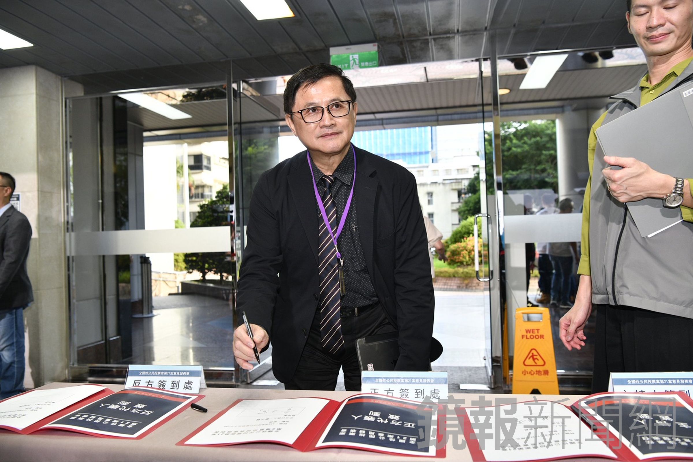 童子賢表示,面對全球暖化危機,台灣責無旁貸,並強調,每一度不排碳的電都很珍貴,需要讓核電來幫忙。(鏡報李智為攝)