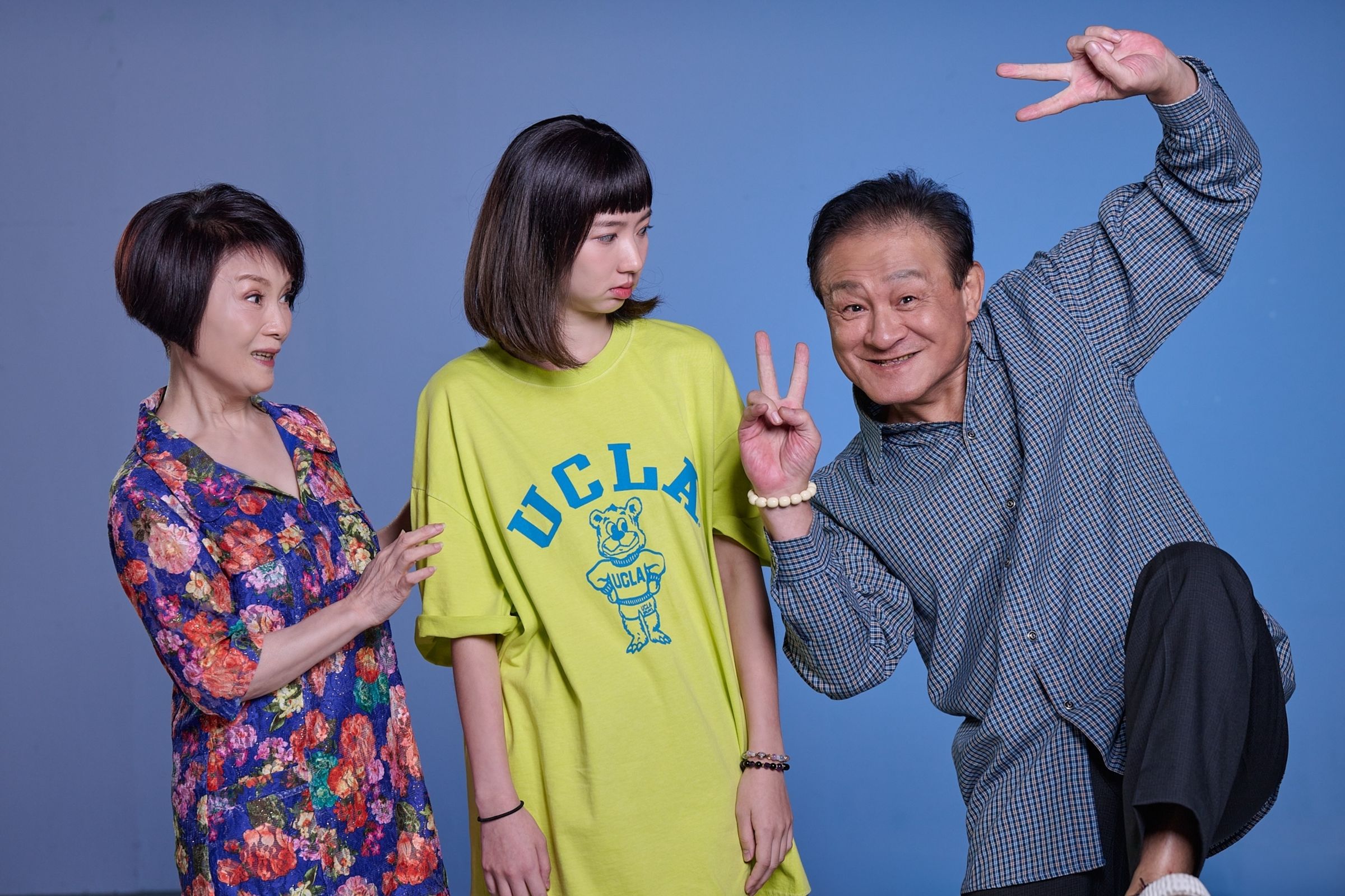 《追分成功》（左起）陳瓊美、林玉書、陳慕義祖孫三人劇中感情甚篤。（台視提供）