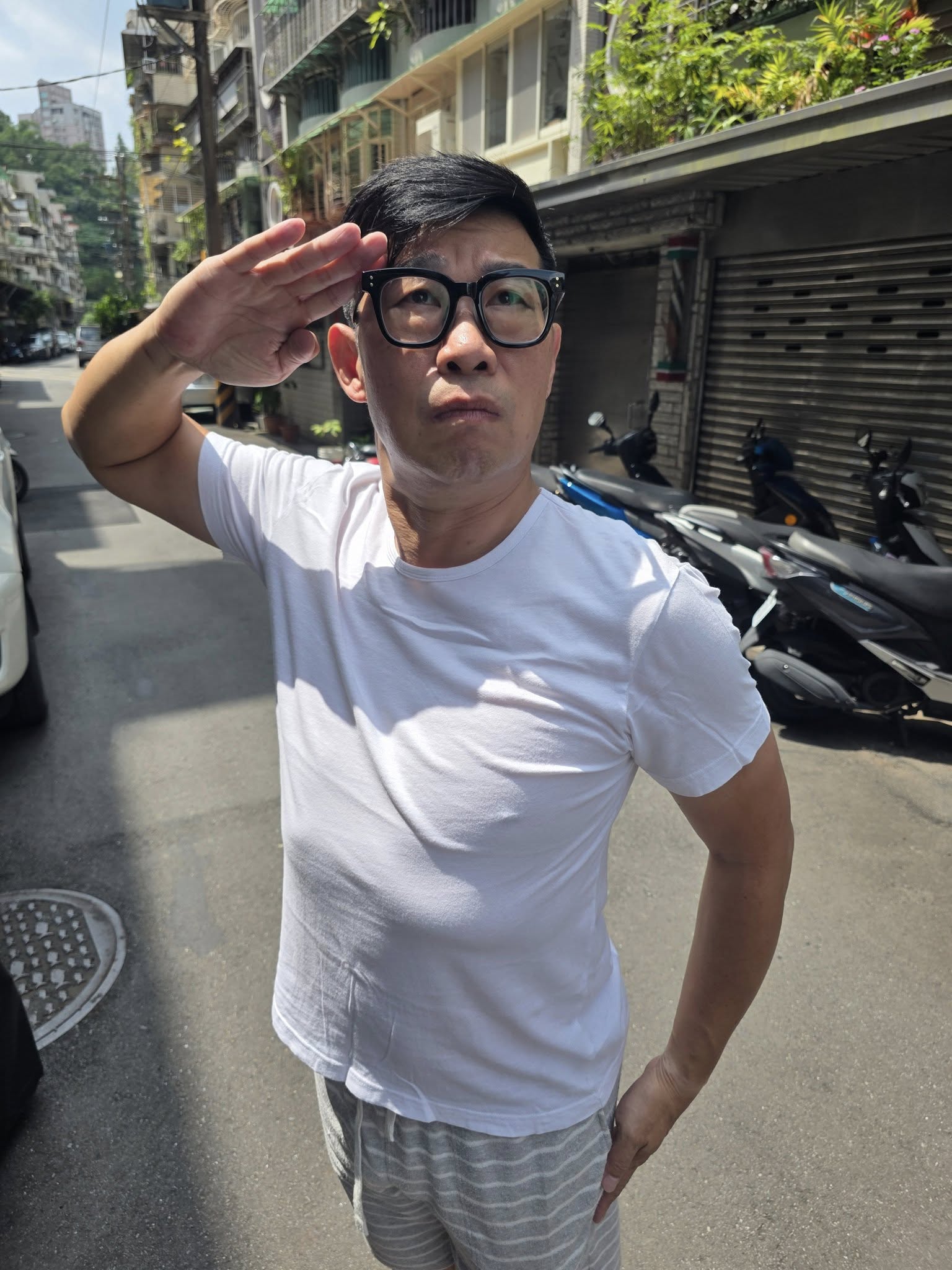 馬力歐從助理做起吃了不少苦頭。(翻攝自馬力歐臉書)