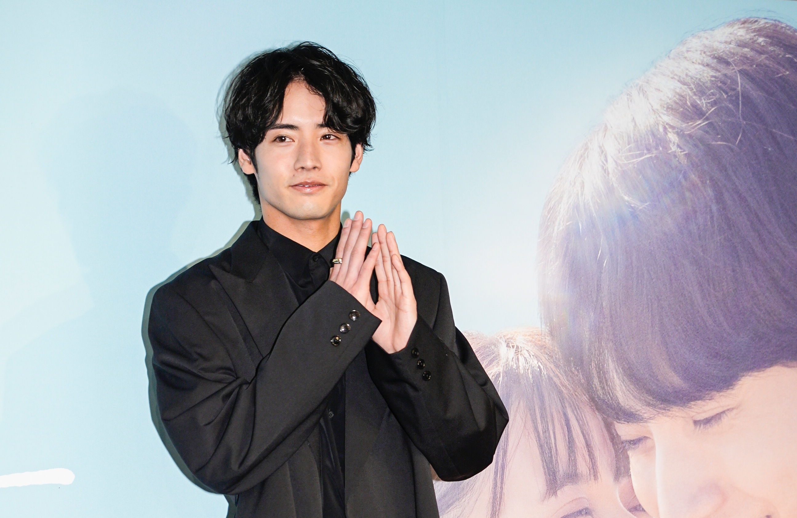 赤楚衛二曾被台灣電影《咒》嚇得不輕，訪問時自爆「今天再提到這部，晚上不敢睡覺了。」