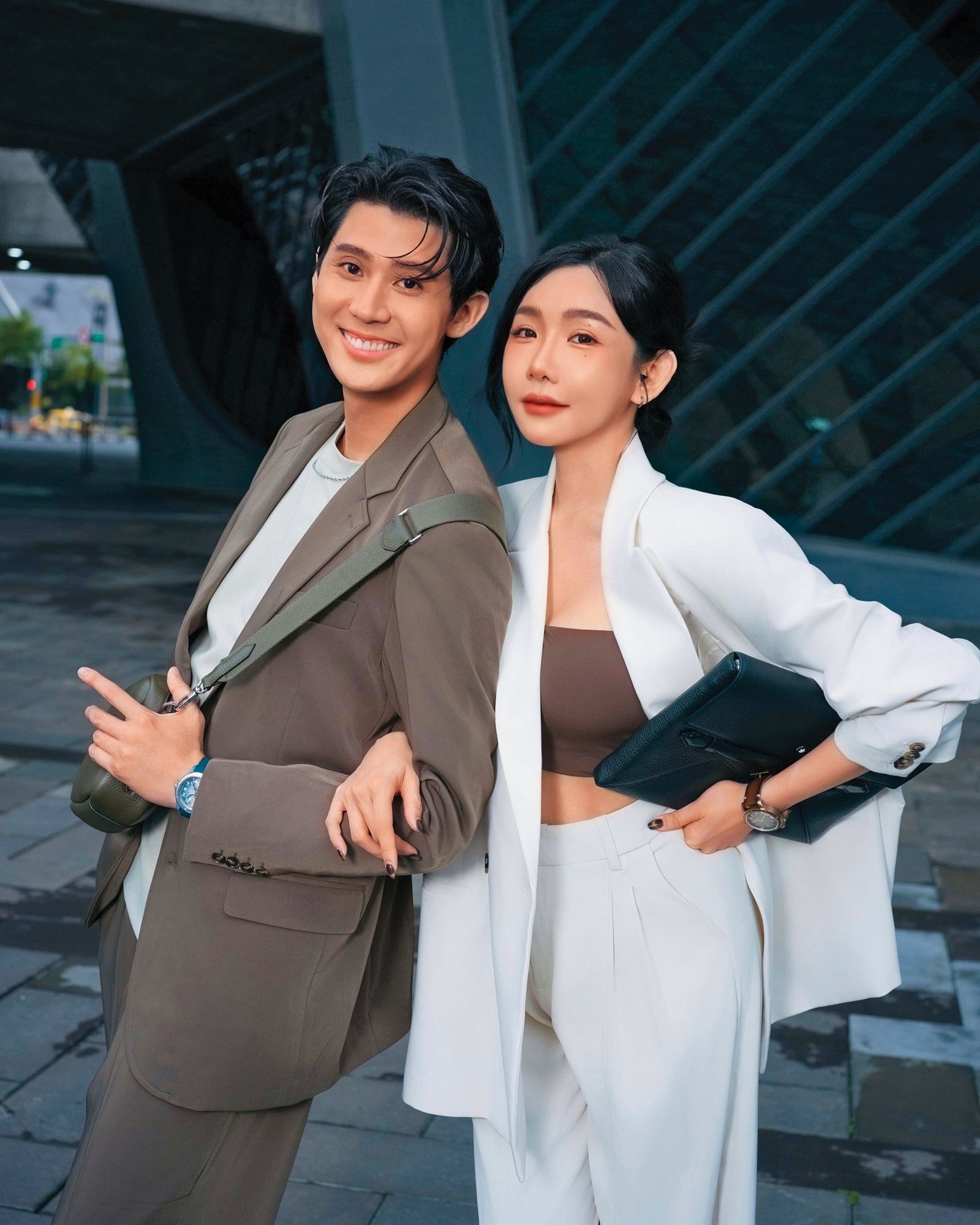 李玉璽和許允樂因合作舞台劇《婚內失戀》迸發情愫，從交往到結婚進度飛快。（翻攝自李玉璽IG）