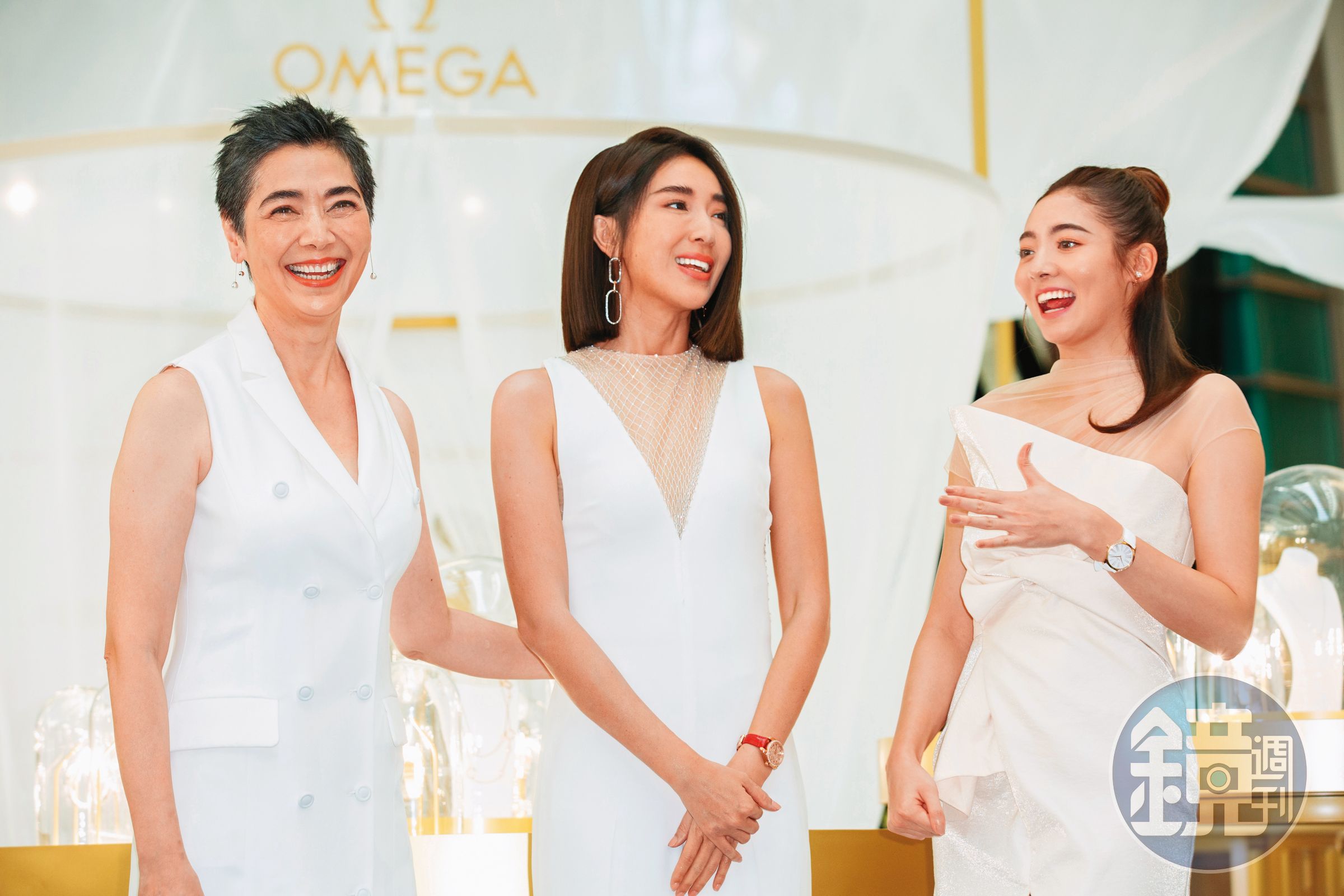 2020年隋棠（中）與「婆婆」賴佩霞（左）公開出席活動，旁邊還有賴佩霞的女兒謝沛恩（右）；當初隋棠就是因為先後跟她們兩人合作，才與老公Tony結緣。