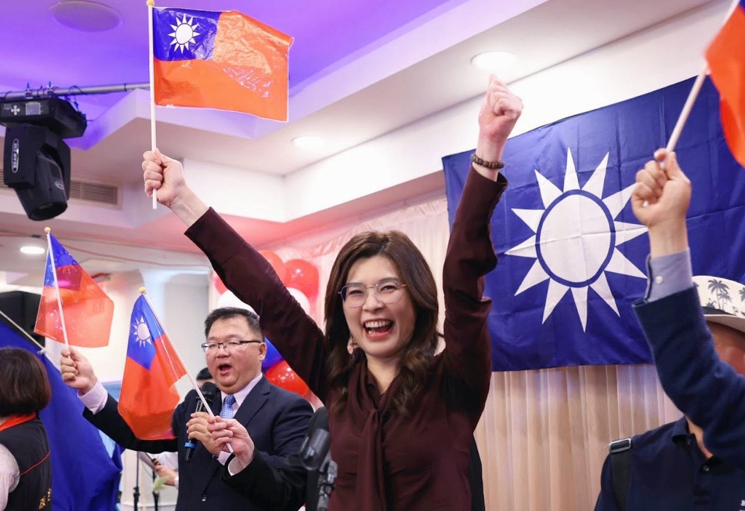 鄭麗文近日訪問美國,被問到是否參選2028大選,她也再次做出回應。(翻攝自鄭麗文臉書)