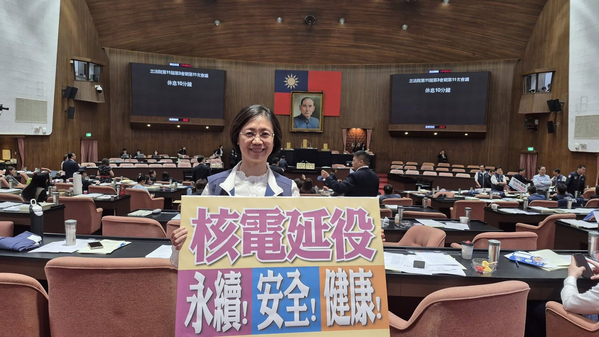 翁曉玲近期「驚句」連發,引發網路熱議。(翻攝自臉書@翁曉玲)