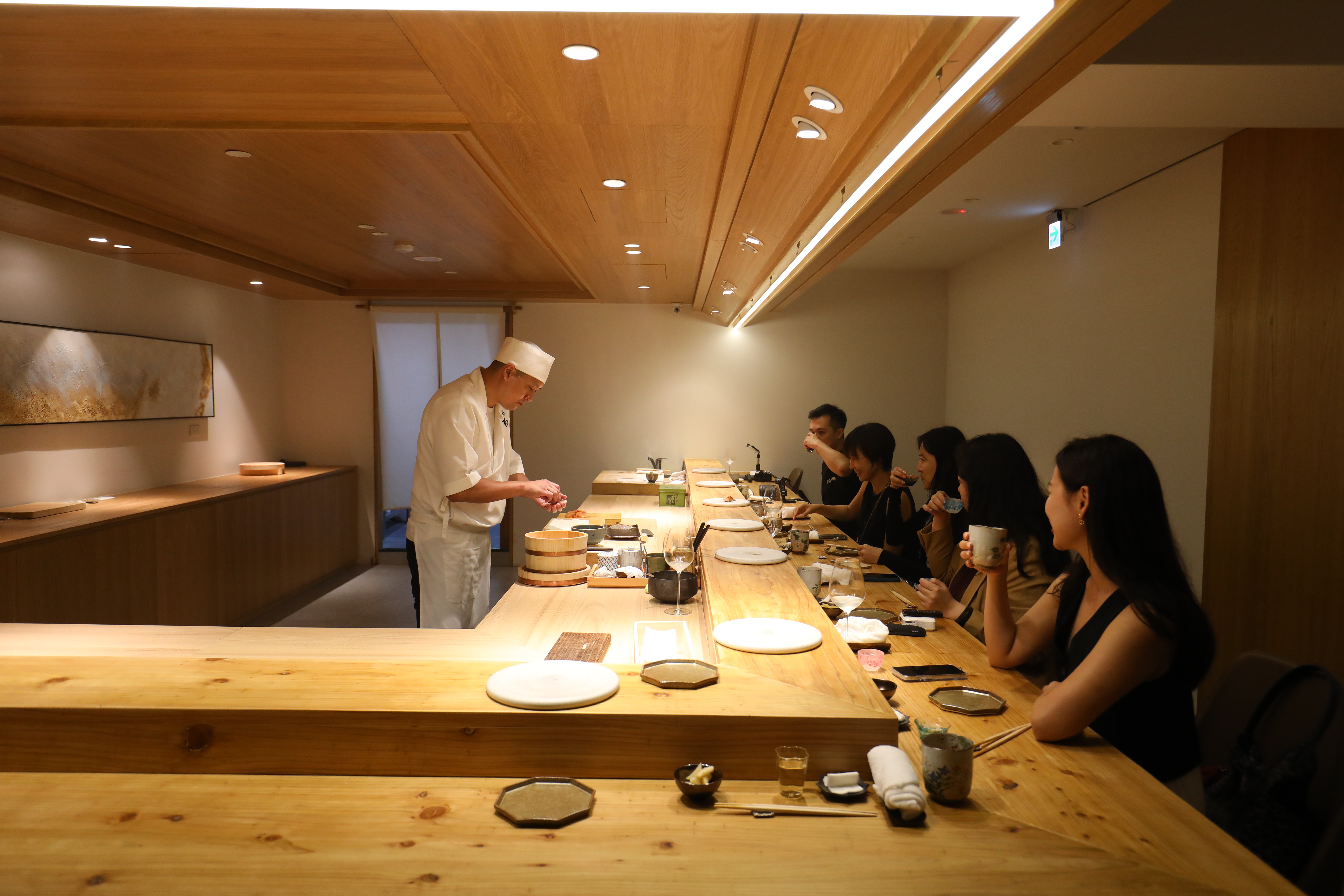 主打無菜單的Omakase「かね鮨sushi kane」6月起試營運，主攻高端客群。