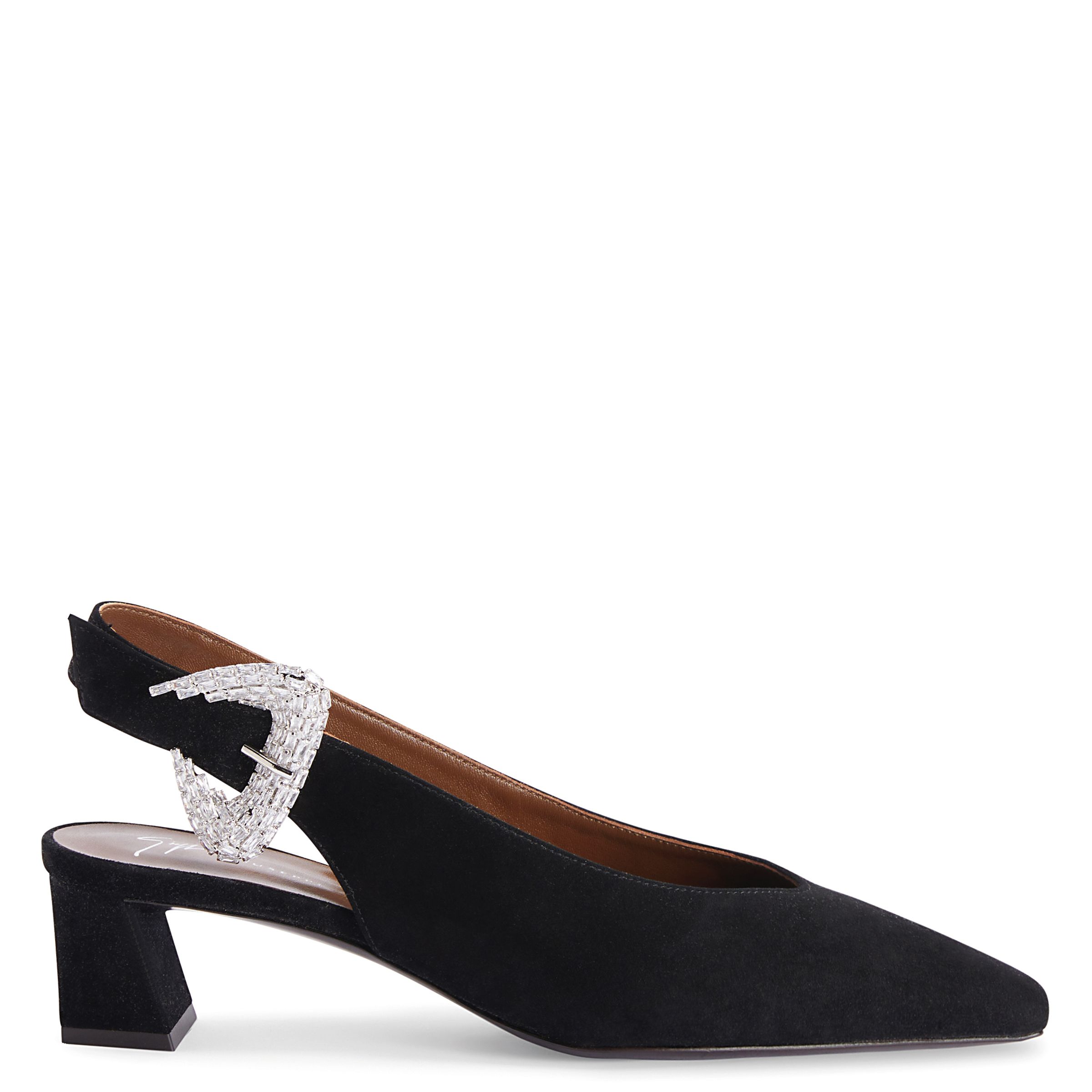 Giuseppe Zanotti Brendha Allure黑色絨面釦環飾帶跟鞋。NT$39,800（台元提供）