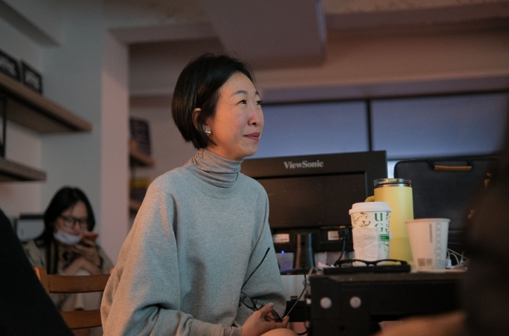 《接招吧!製作人》製作人黃郁茹決定和音樂導演黃婷合作後不斷溝通磨合。(壹壹影業提供)